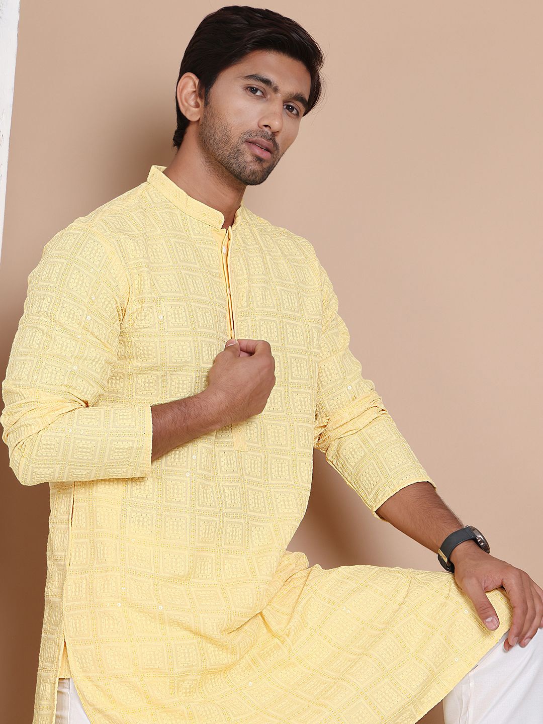 

Jompers Men Embroidered Regular Sequinned Kurta with Pyjamas, Yellow