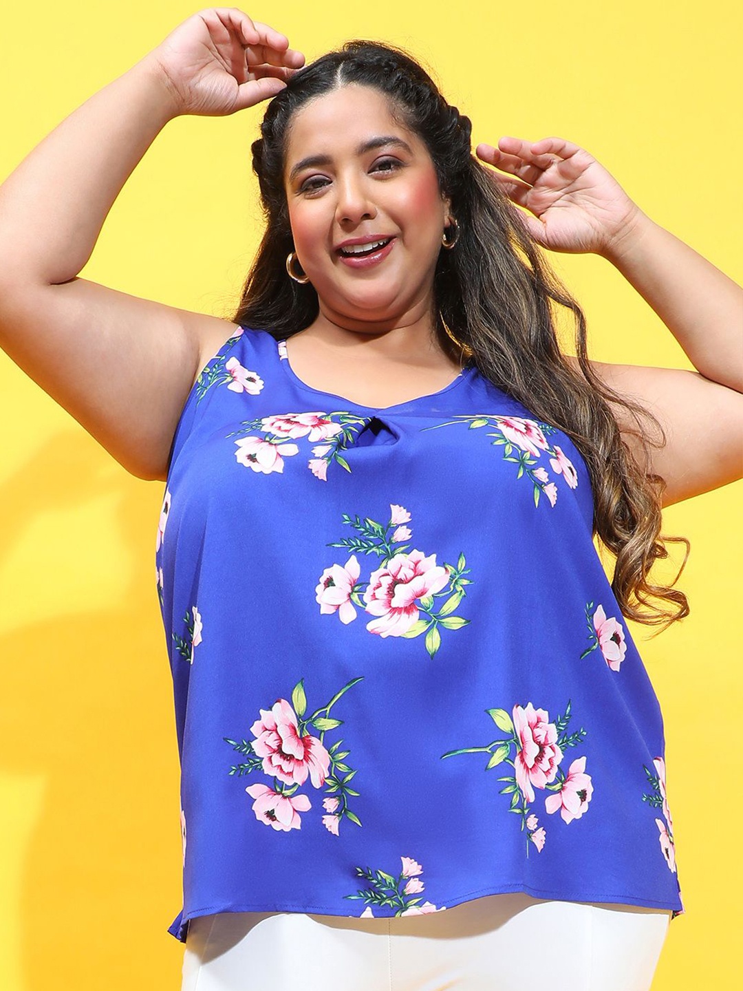 

Oxolloxo Women Plus Size Floral Printed Scoop Neck Top, Blue