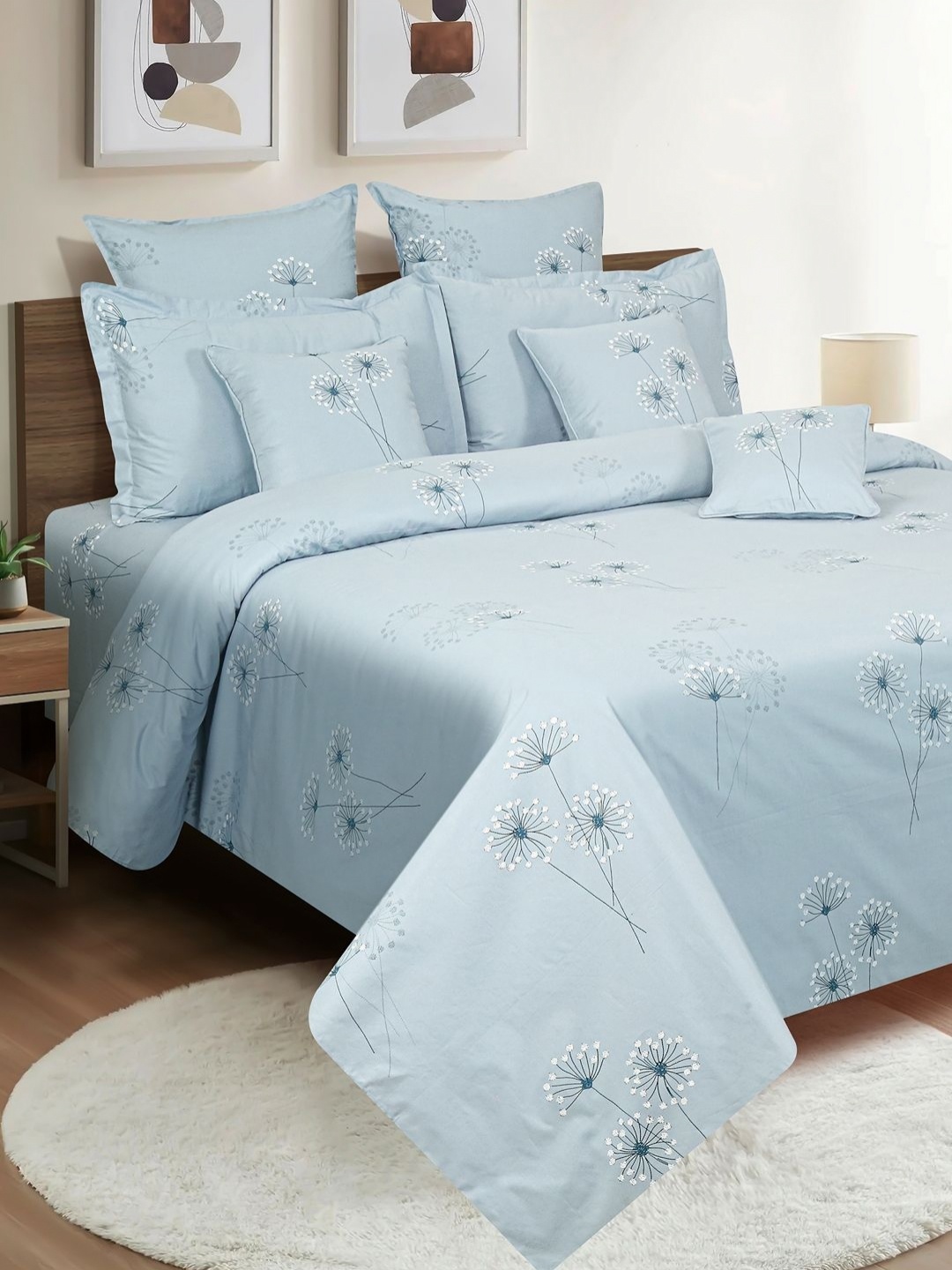 

SWAYAM Blue & White Floral 250 TC King Bedsheet with 2 Pillow Covers