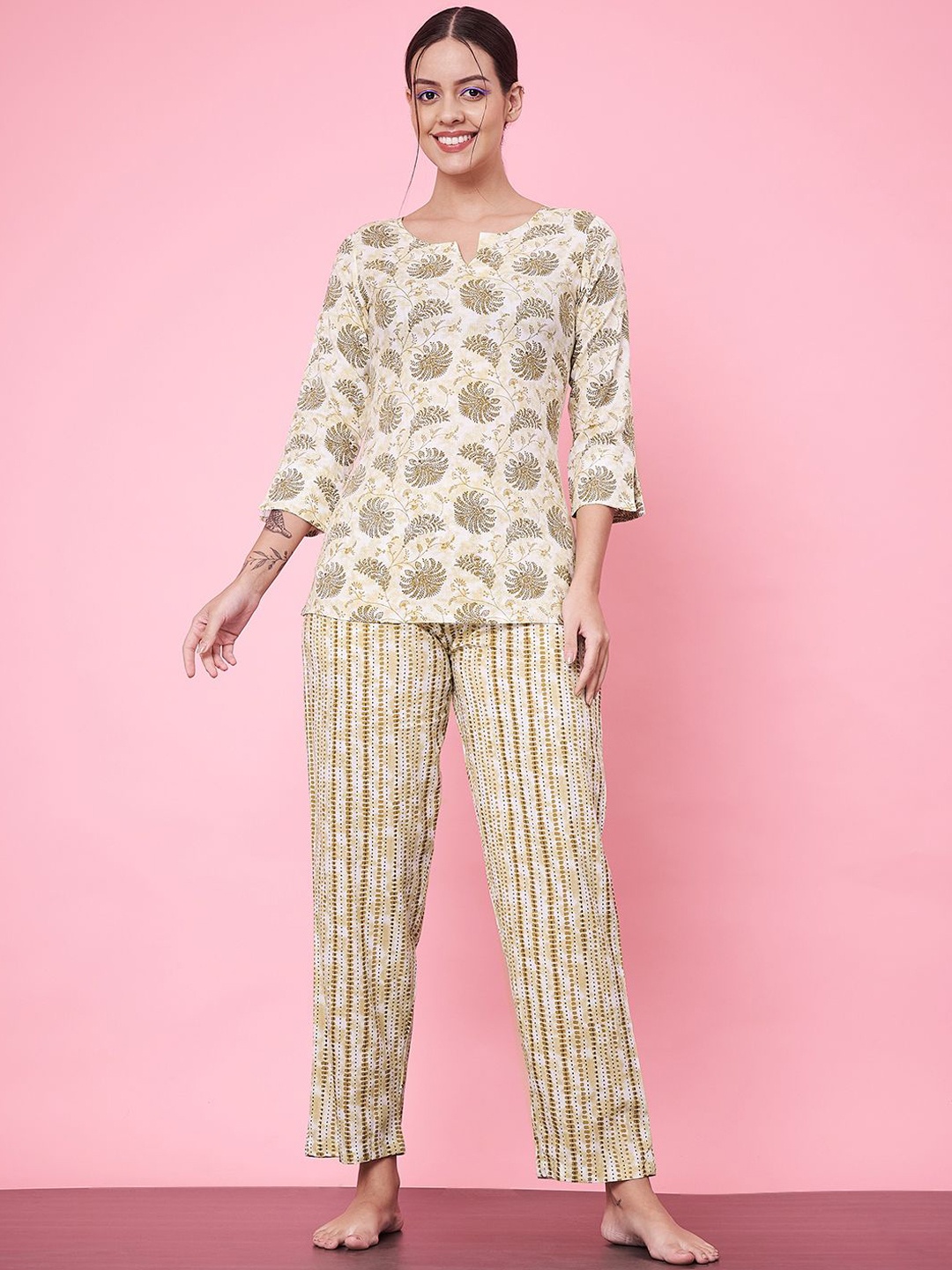 

ETC Women Printed Three-Quarter Sleeves Night suit, Beige