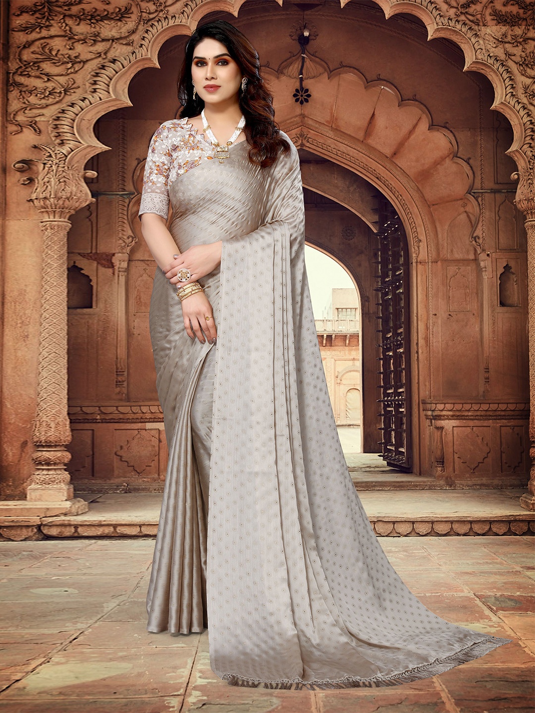 

VIRICA Embellished Embroidered Saree, Beige