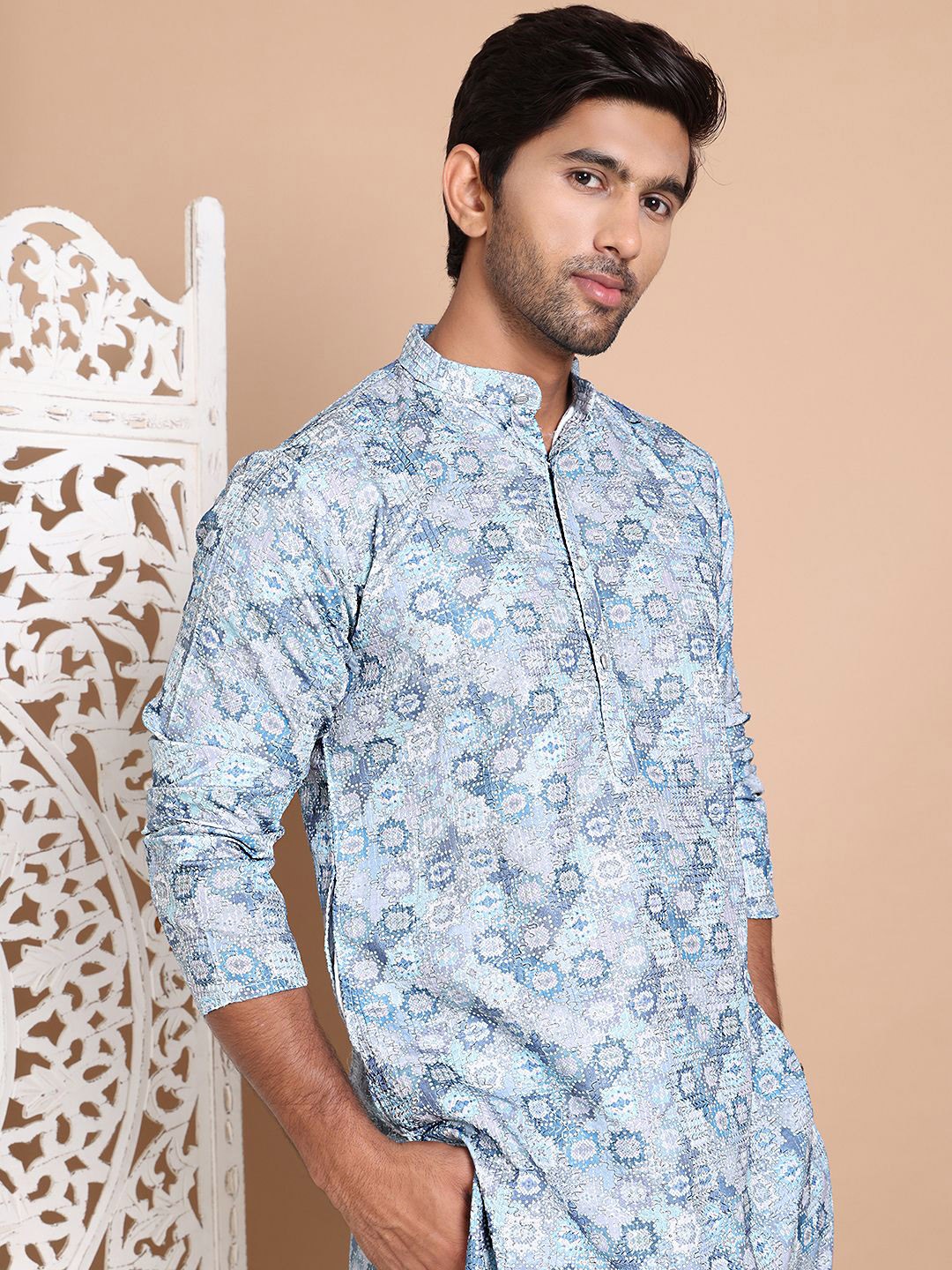 

Jompers Men Printed Regular Sequinned Kurta with Pyjamas, Grey