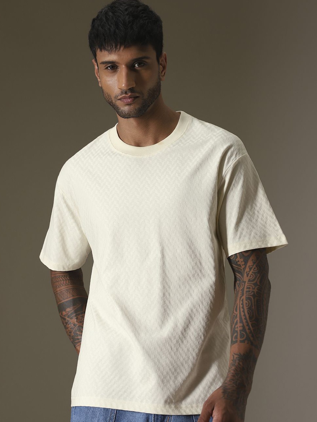

Banana Club Men T-shirt, Off white