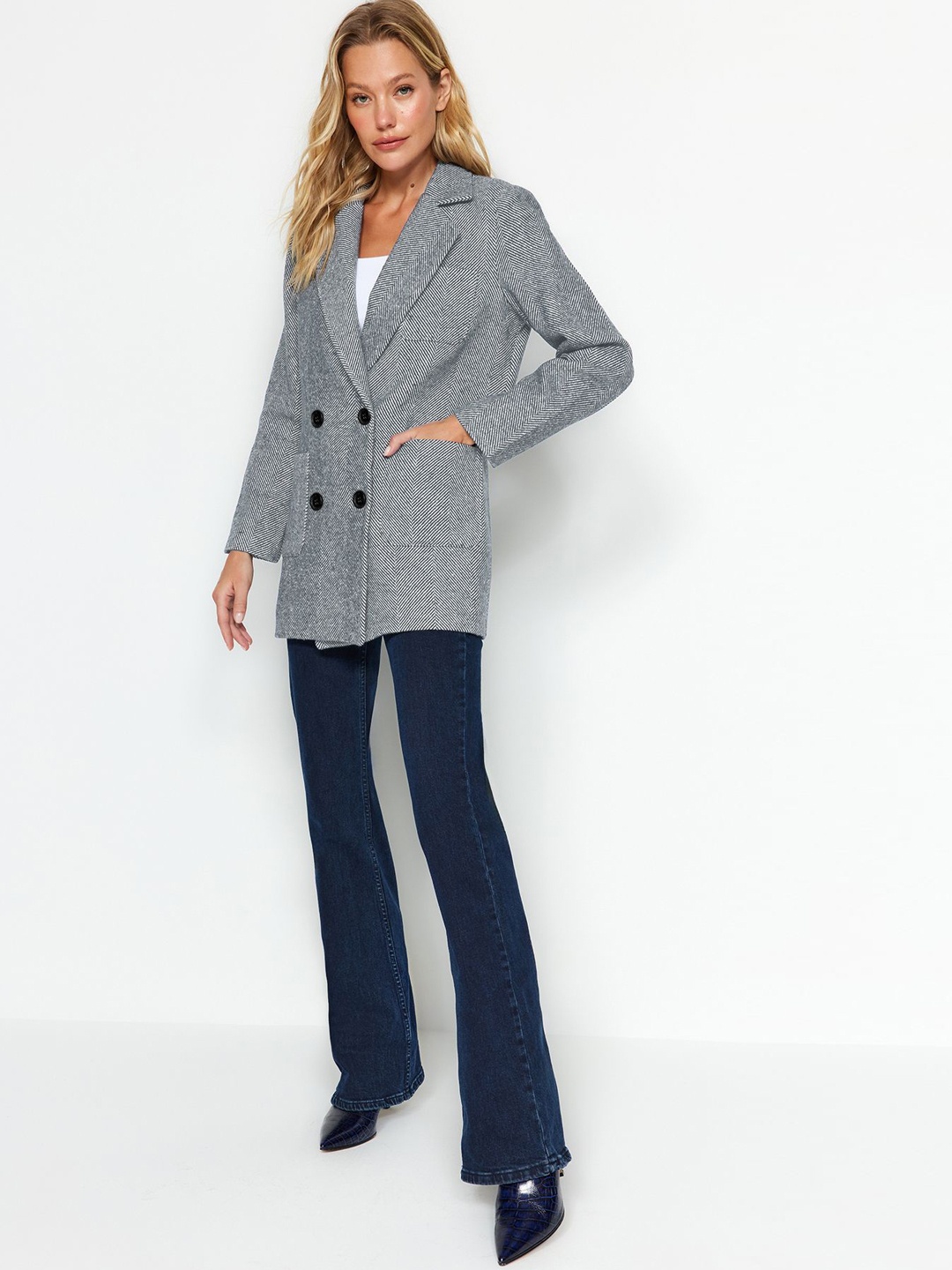 

Trendyol Self Deign Lapel Collar Coat, Grey