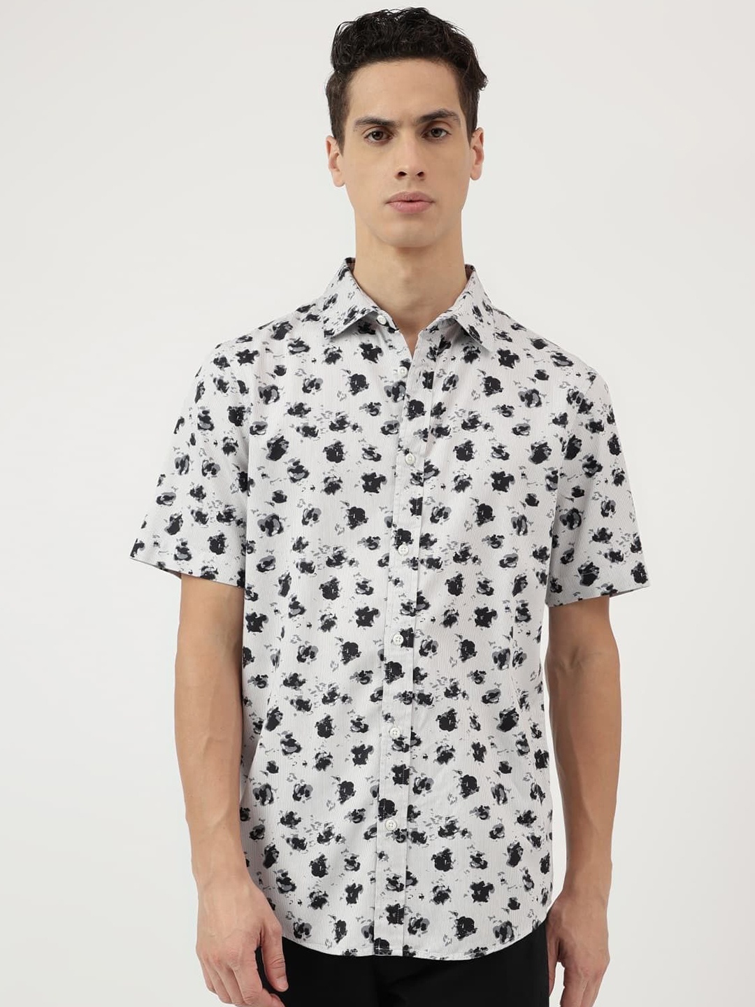 

Marks & Spencer Men Spread Collar Floral Printed Casual Shirt, White