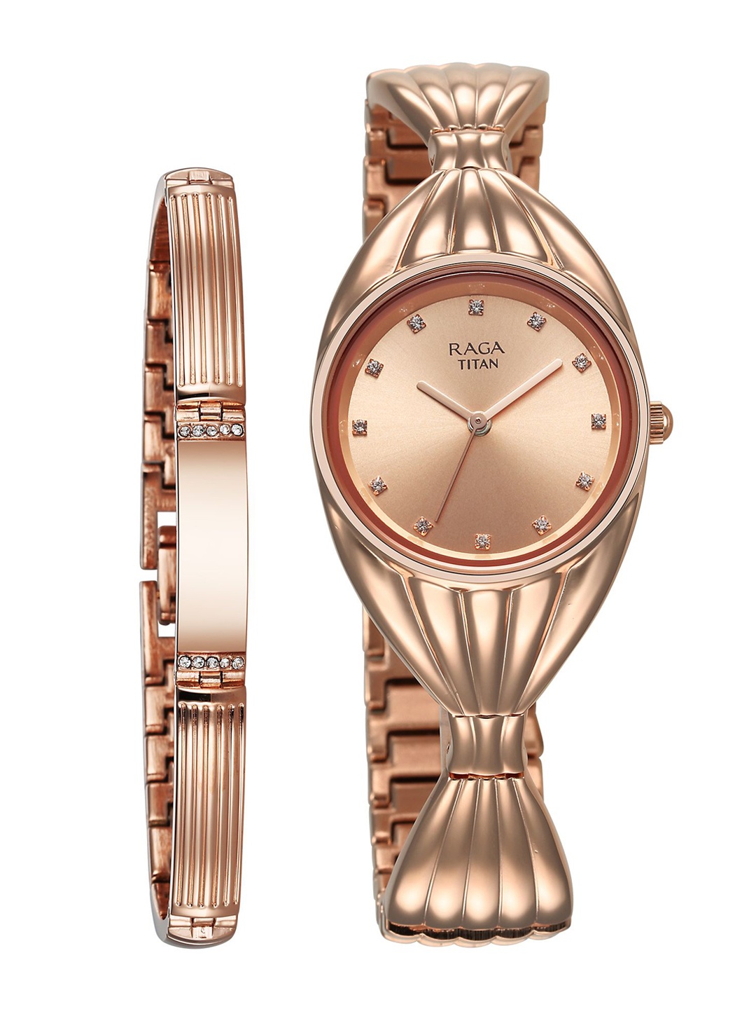 

Titan Women Patterned Dial & Bracelet Style Straps Analogue Watch With Bracelet 95254WM01F, Rose gold