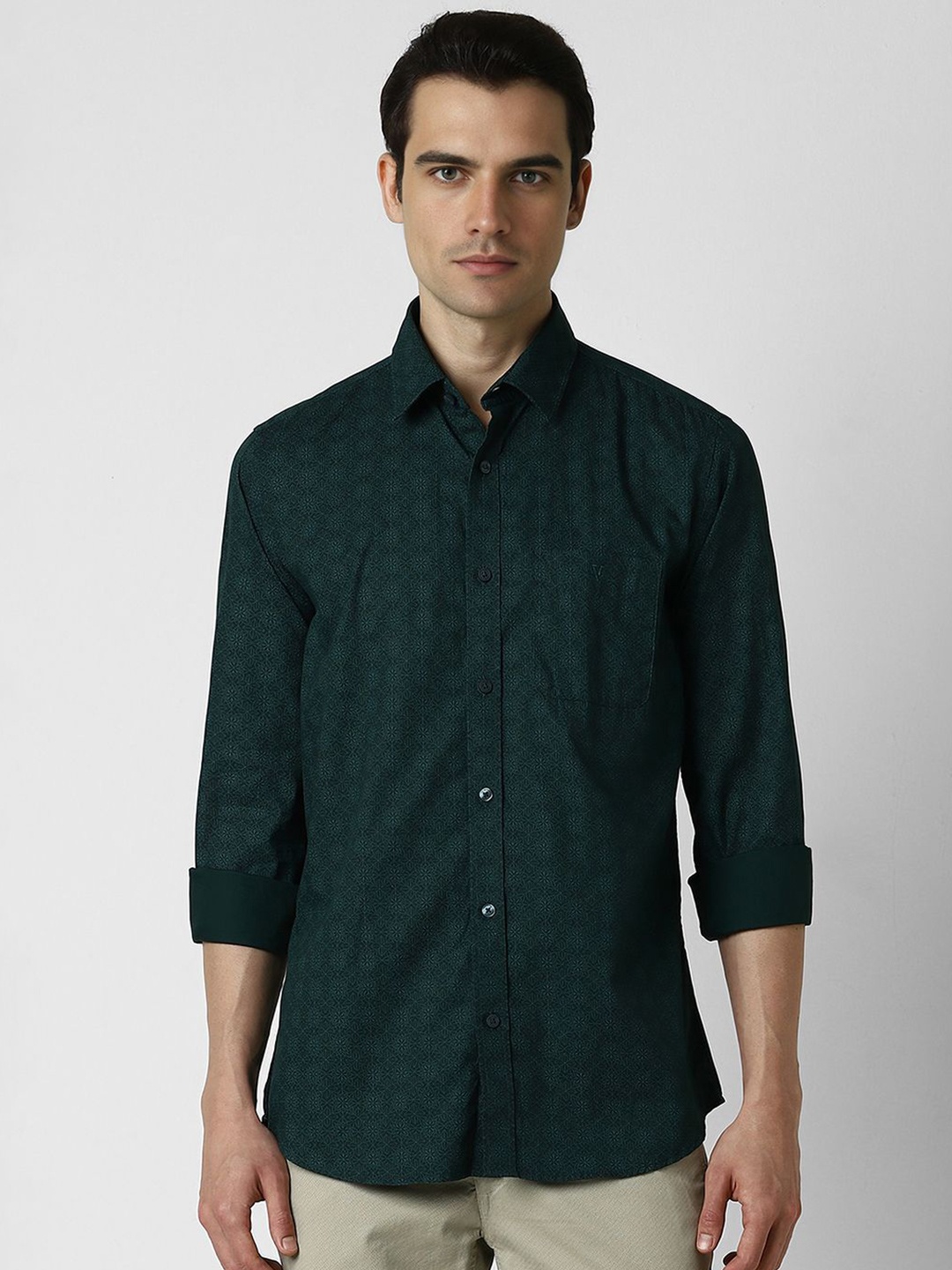 

Van Heusen Sport Men Spread Collar Floral Printed Cotton Slim Fit Casual Shirt, Green