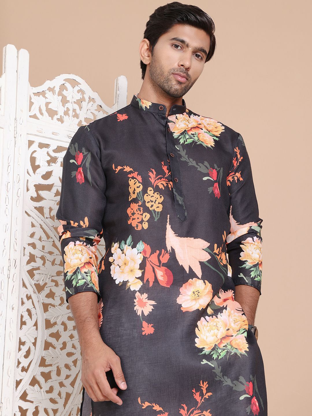 

Jompers Men Floral Printed Regular Pure Cotton Kurta with Pyjamas, Black