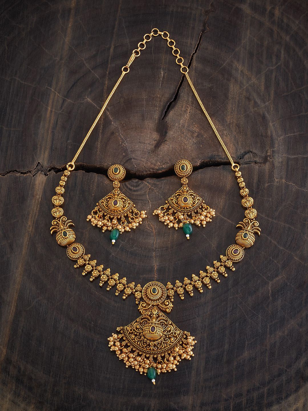 

Kushal's Fashion Jewellery Gold-Plated Artificial Stones and Beads & Beaded Jewellery Set
