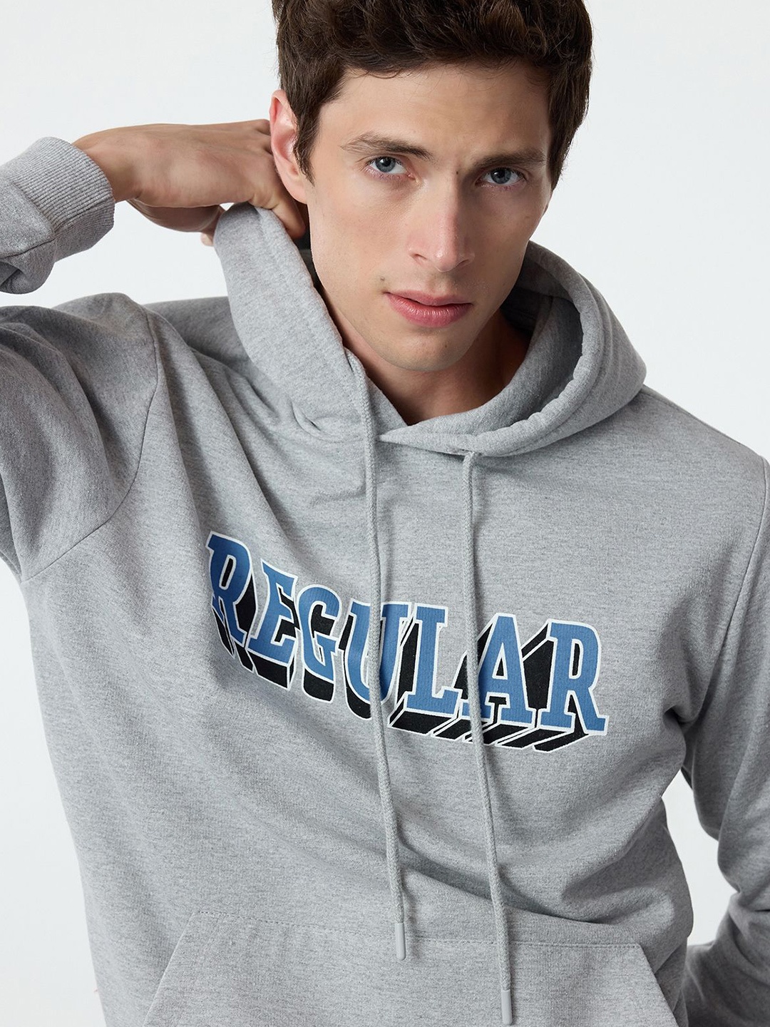 

Trendyol Men Typography Printed Hood Cotton Pullover Sweatshirt, Grey