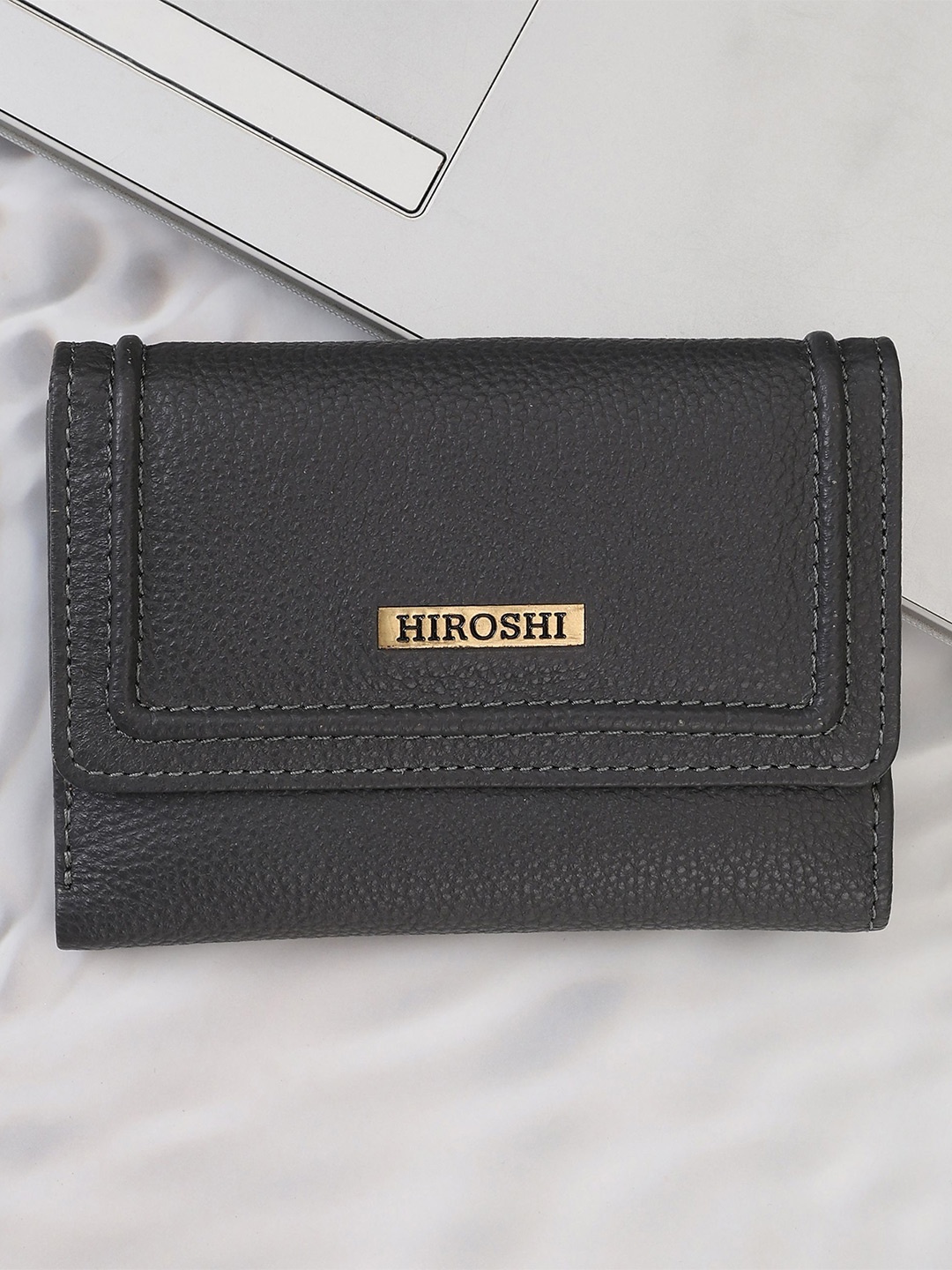 

HIROSHI Women Leather Two Fold Wallet, Grey