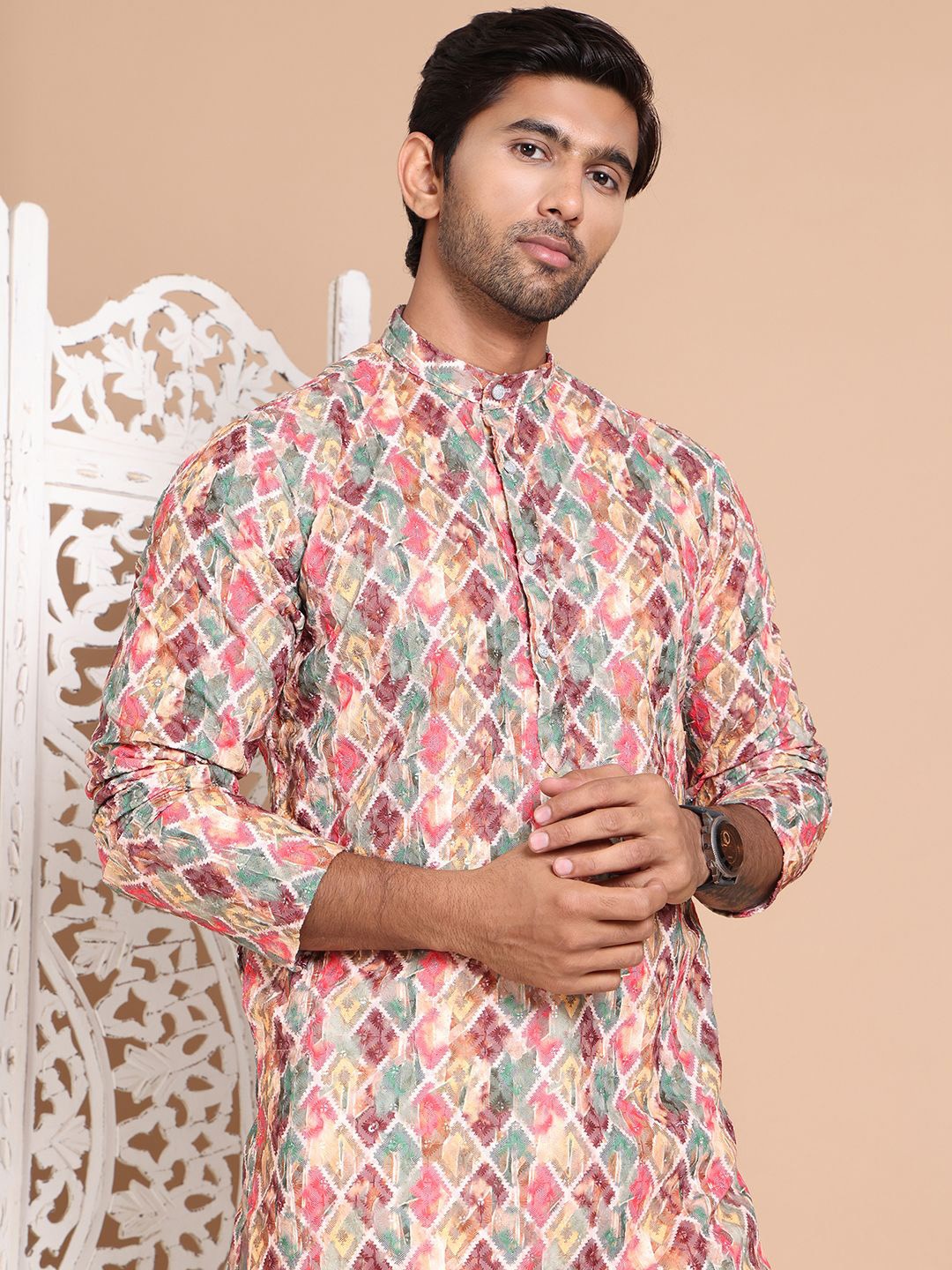 

Jompers Men Printed Regular Chikankari Pure Cotton Kurta with Pyjamas, Pink