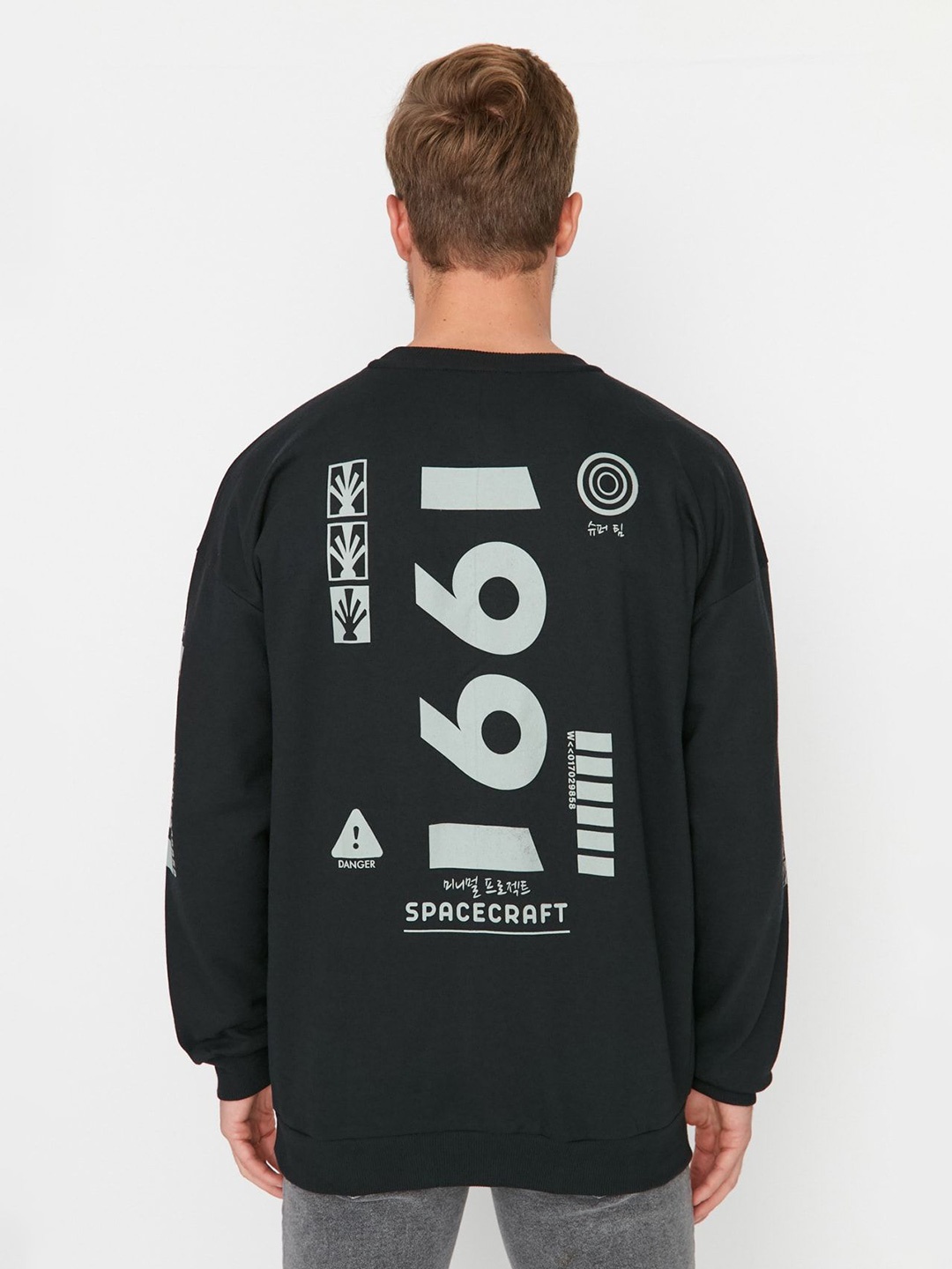 

Trendyol Men Typography Printed Round Neck Pullover Sweatshirt, Black
