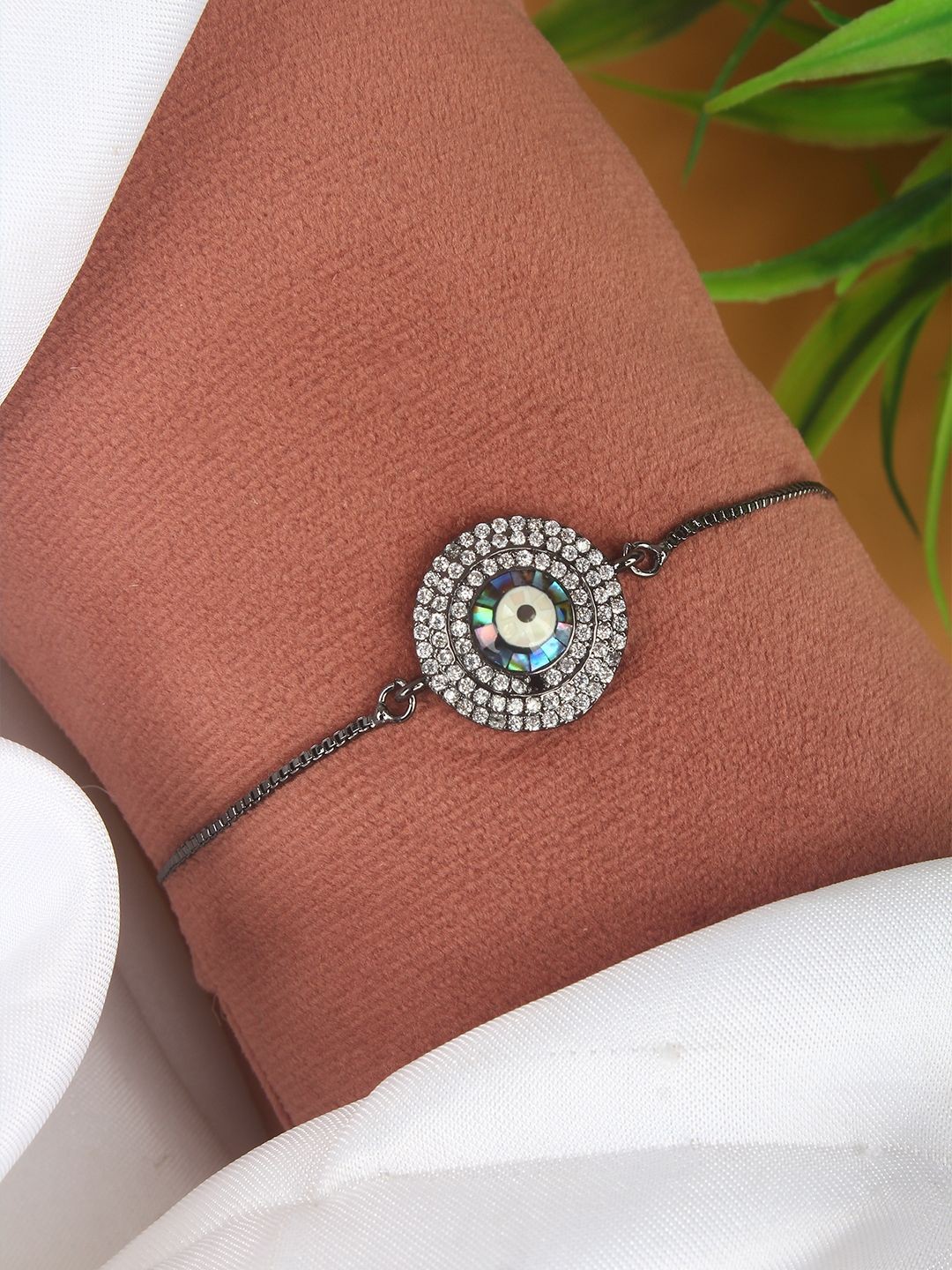 

KPOP Brass-Plated Cubic Zirconia Wraparound Bracelet, Silver