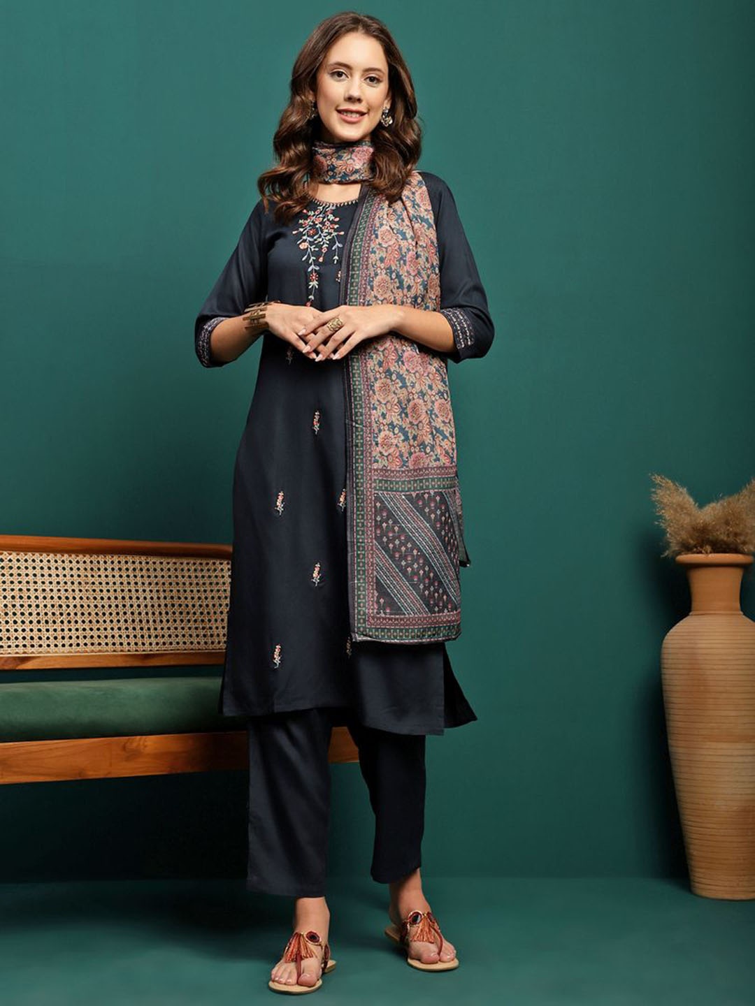 

BANDIA Floral Embroidered Kurta With Trousers & Dupatta, Navy blue