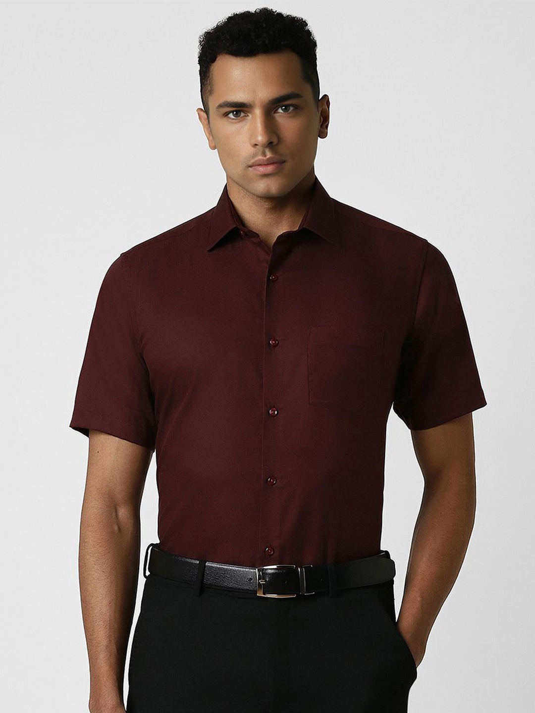 

Van Heusen Men Spread Collar Solid Cotton Slim Fit Formal Shirt, Maroon