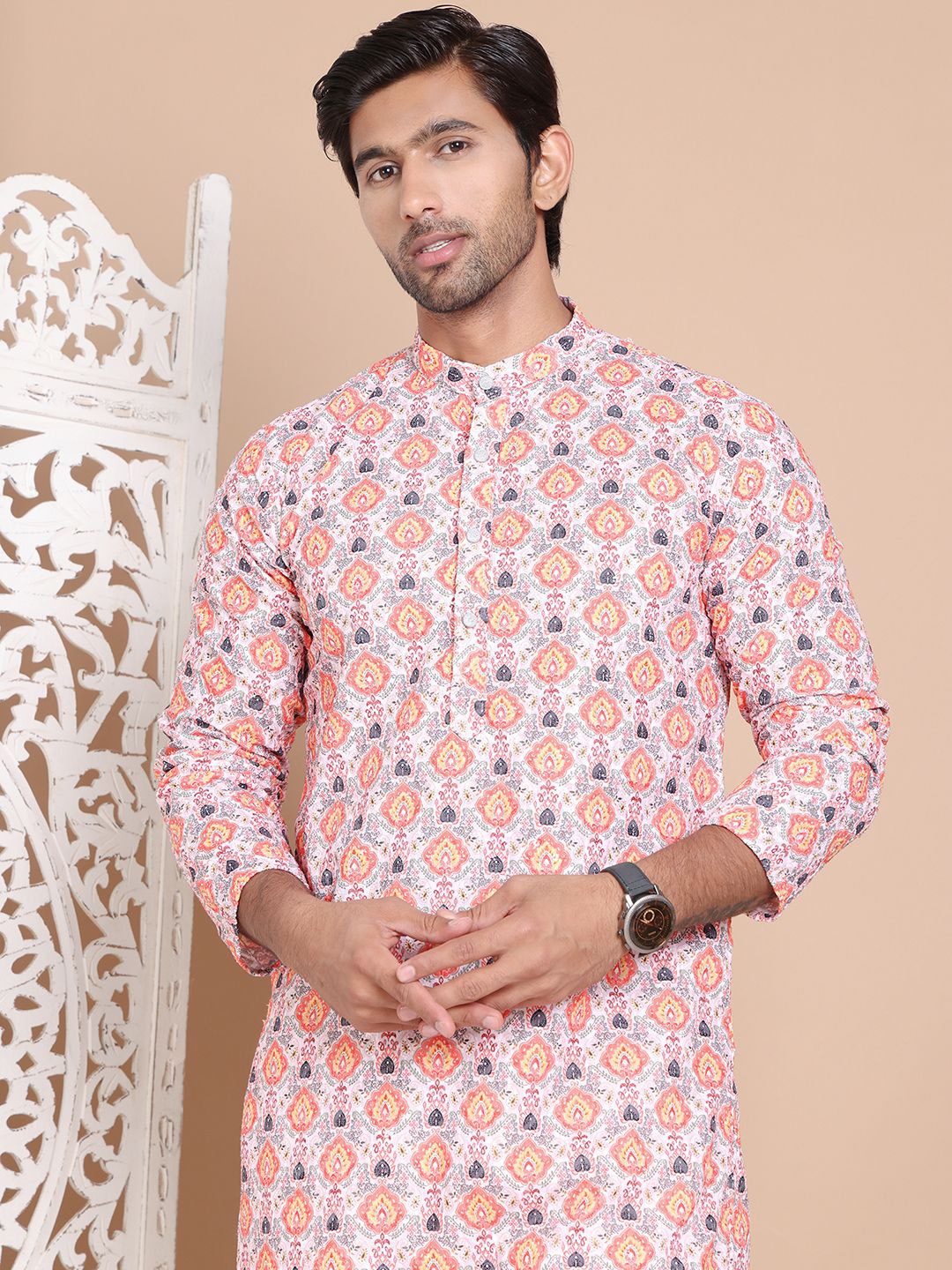 

Jompers Men Ethnic Motifs Printed Regular Chikankari Pure Cotton Kurta with Pyjamas, Peach