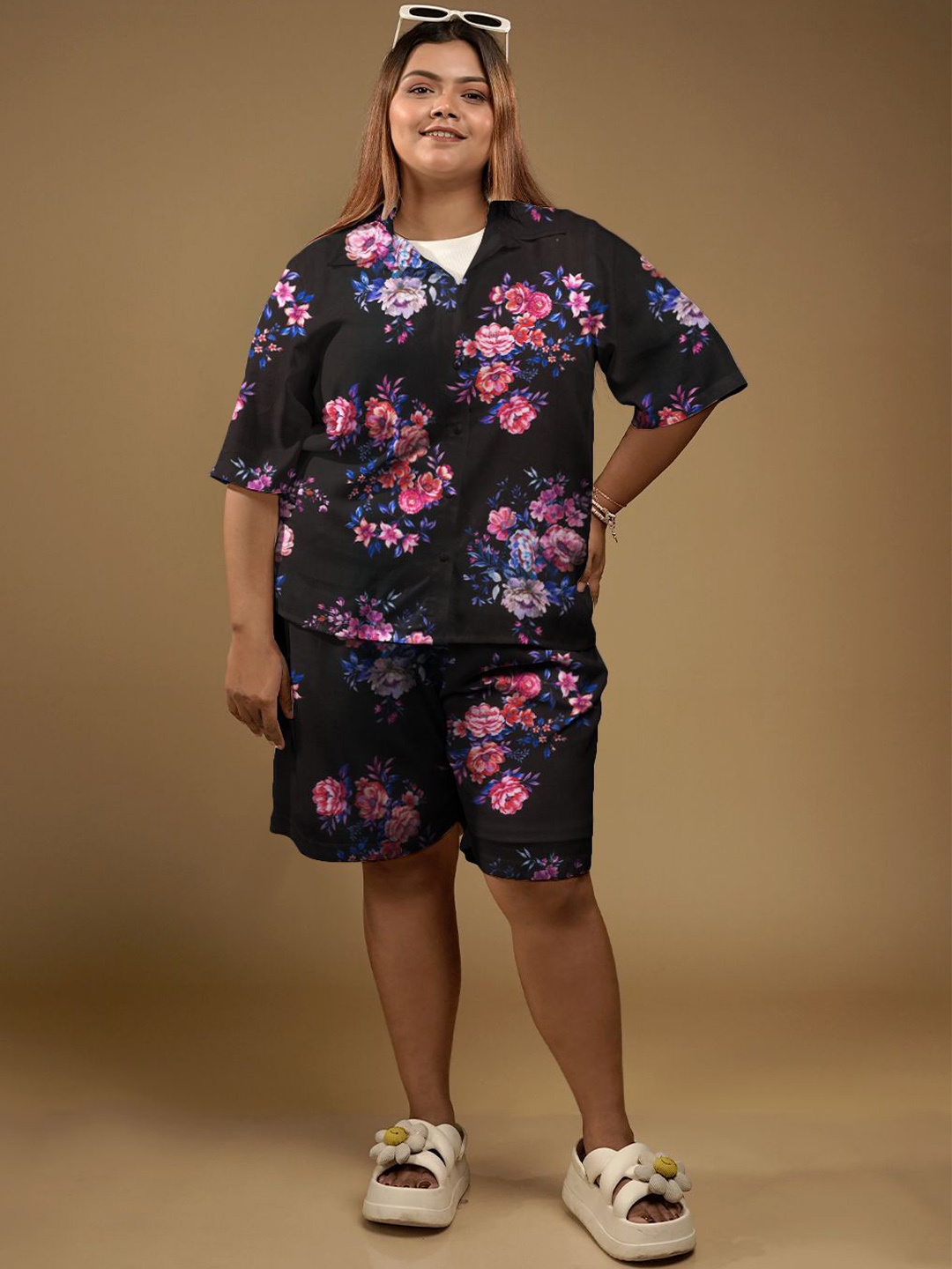 

Zink Curve Floral Print Shirt & Shorts Co-Ords Set, Black