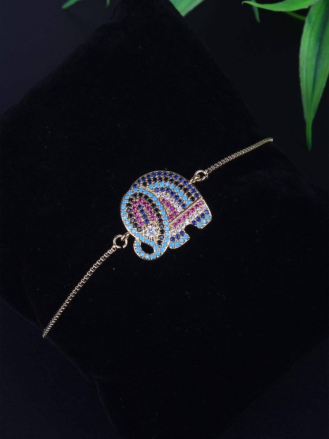 

KPOP Gold-Plated Cubic Zirconia Wraparound Bracelet