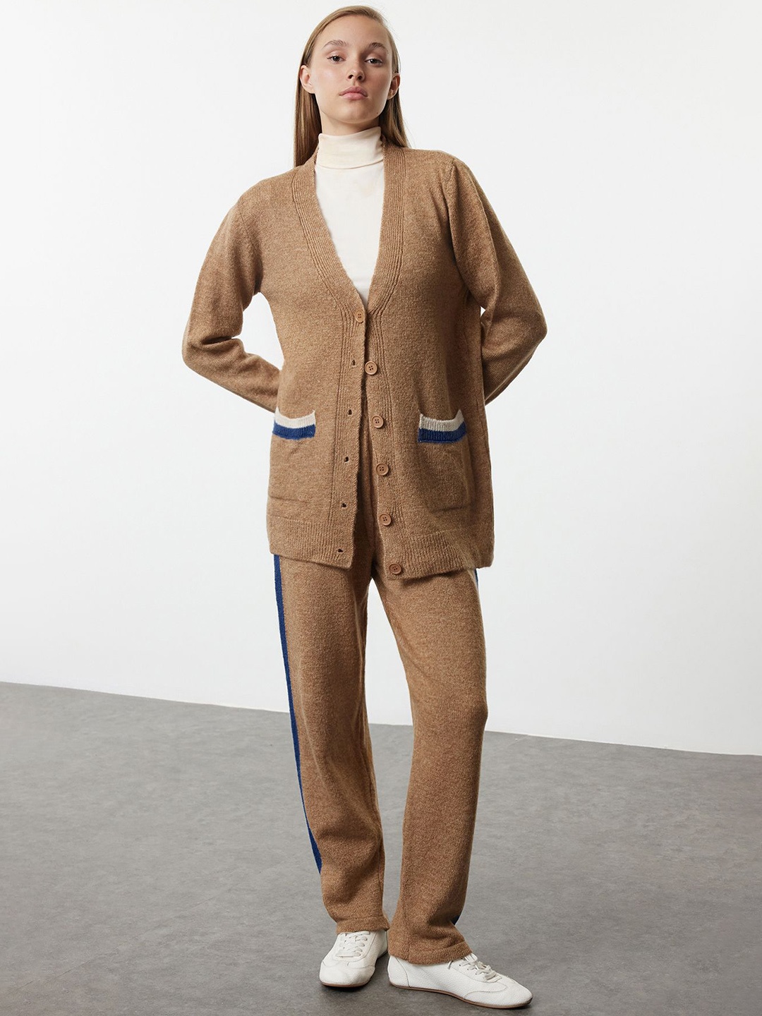 

Trendyol V-Neck Sweater With Trouser Co-Ords, Brown