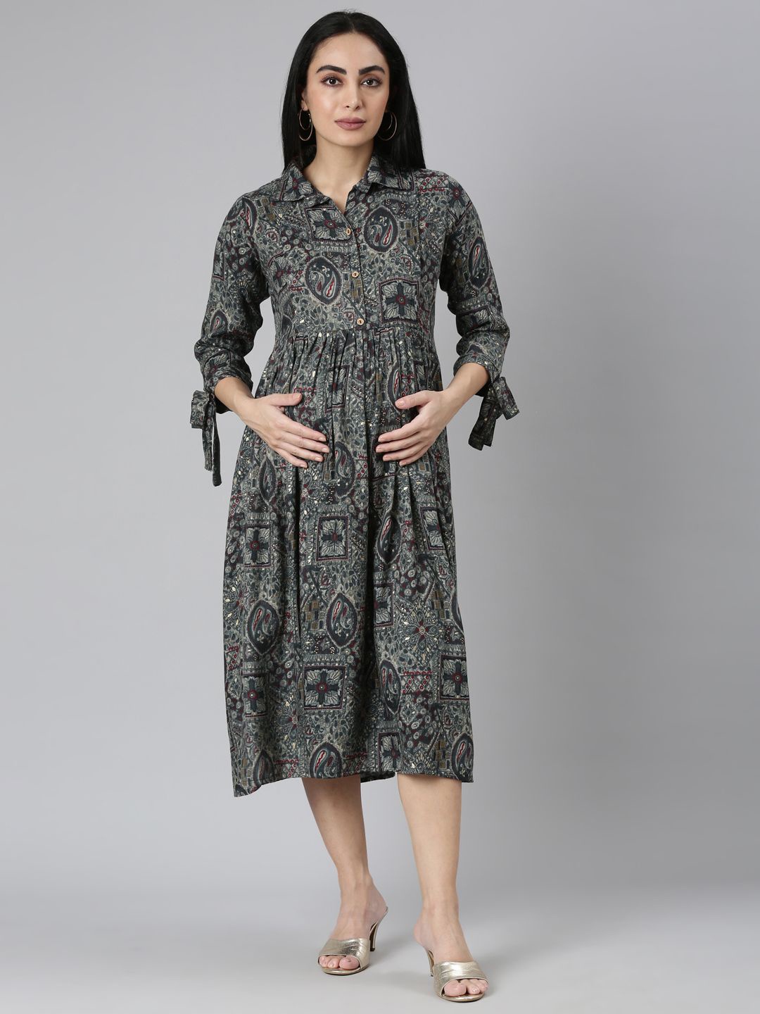 

THE MAMA KLUB Women Ethnic Motifs Print Fit & Flare Maternity Dresses, Grey