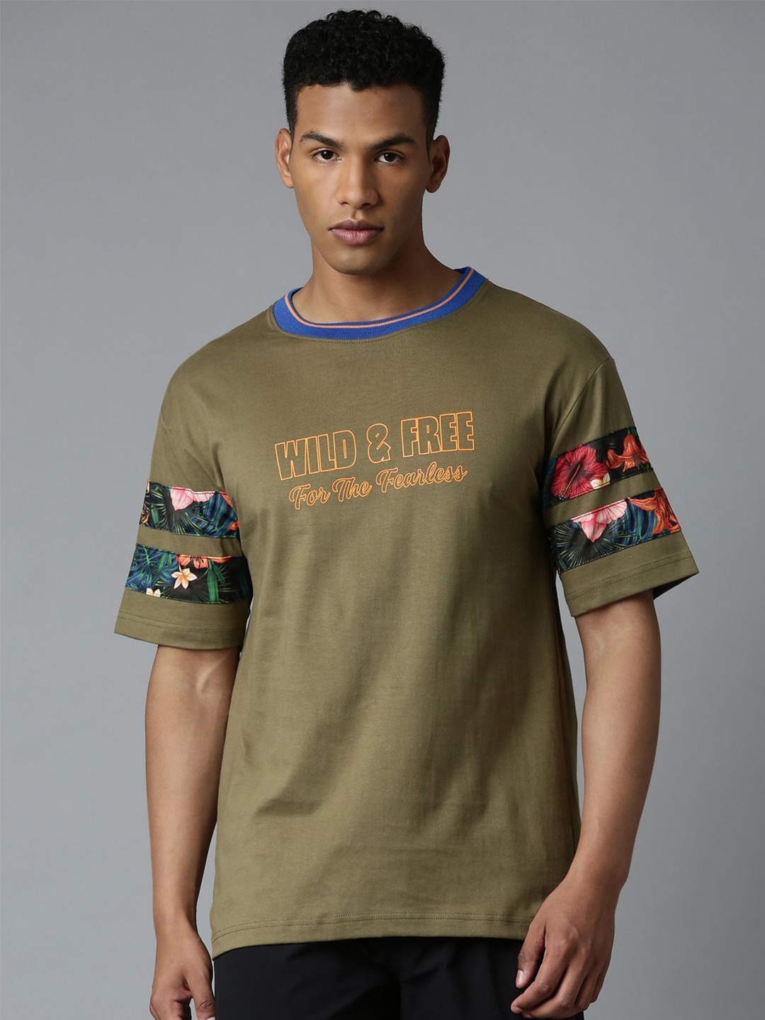 

Breakbounce Men Printed Applique T-shirt, Olive