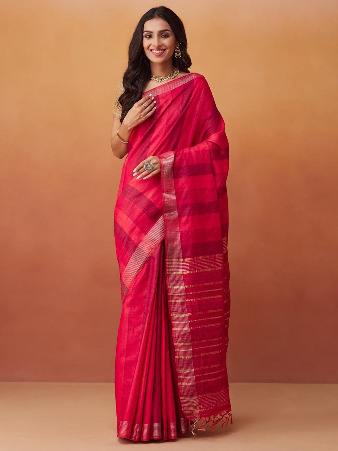 

Fabindia Red Silk Blend Batik Printed Sari