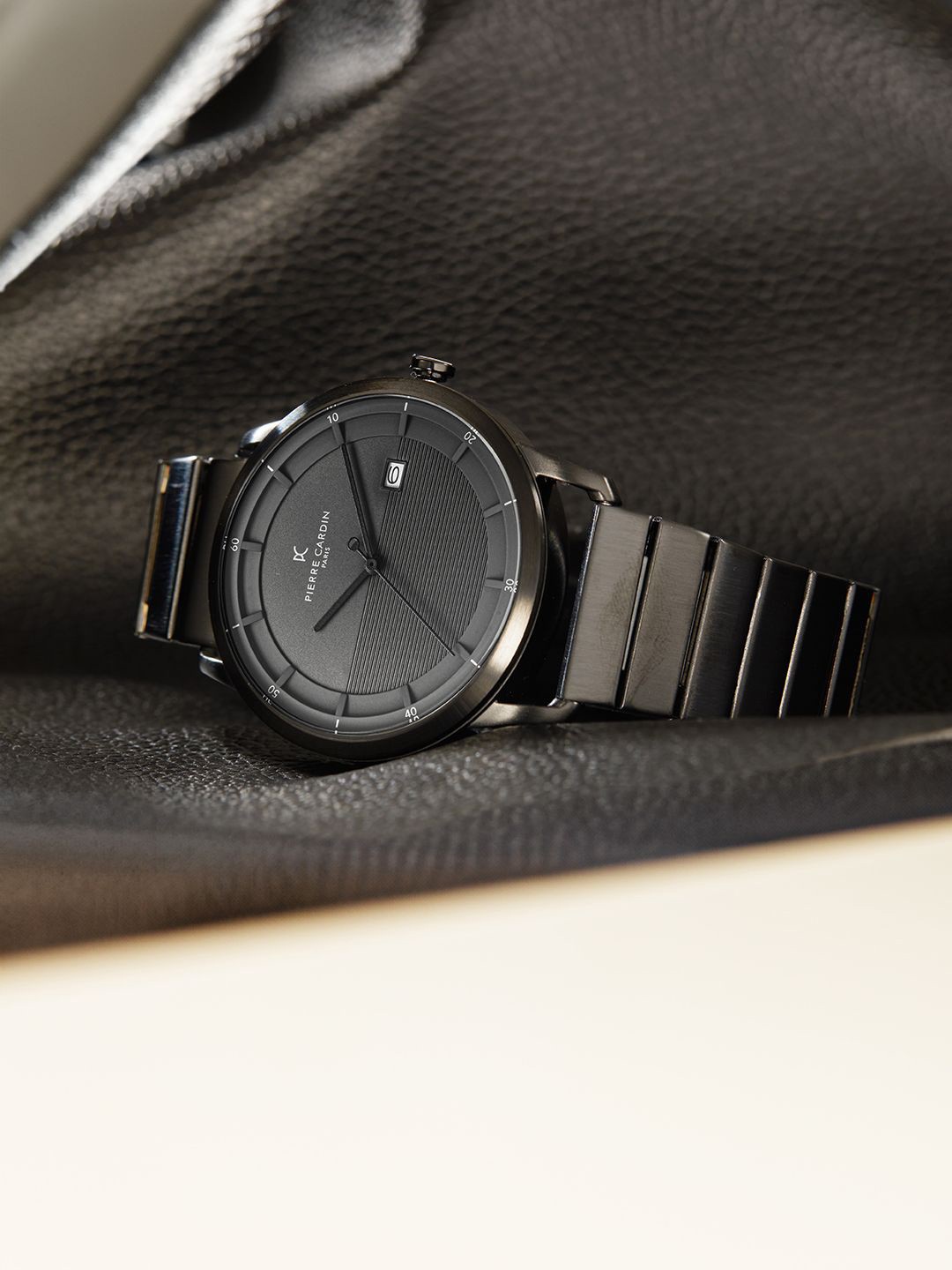 

pierre cardin Men Dial & Stainless Steel Straps Analogue Watch CLC.6007, Black