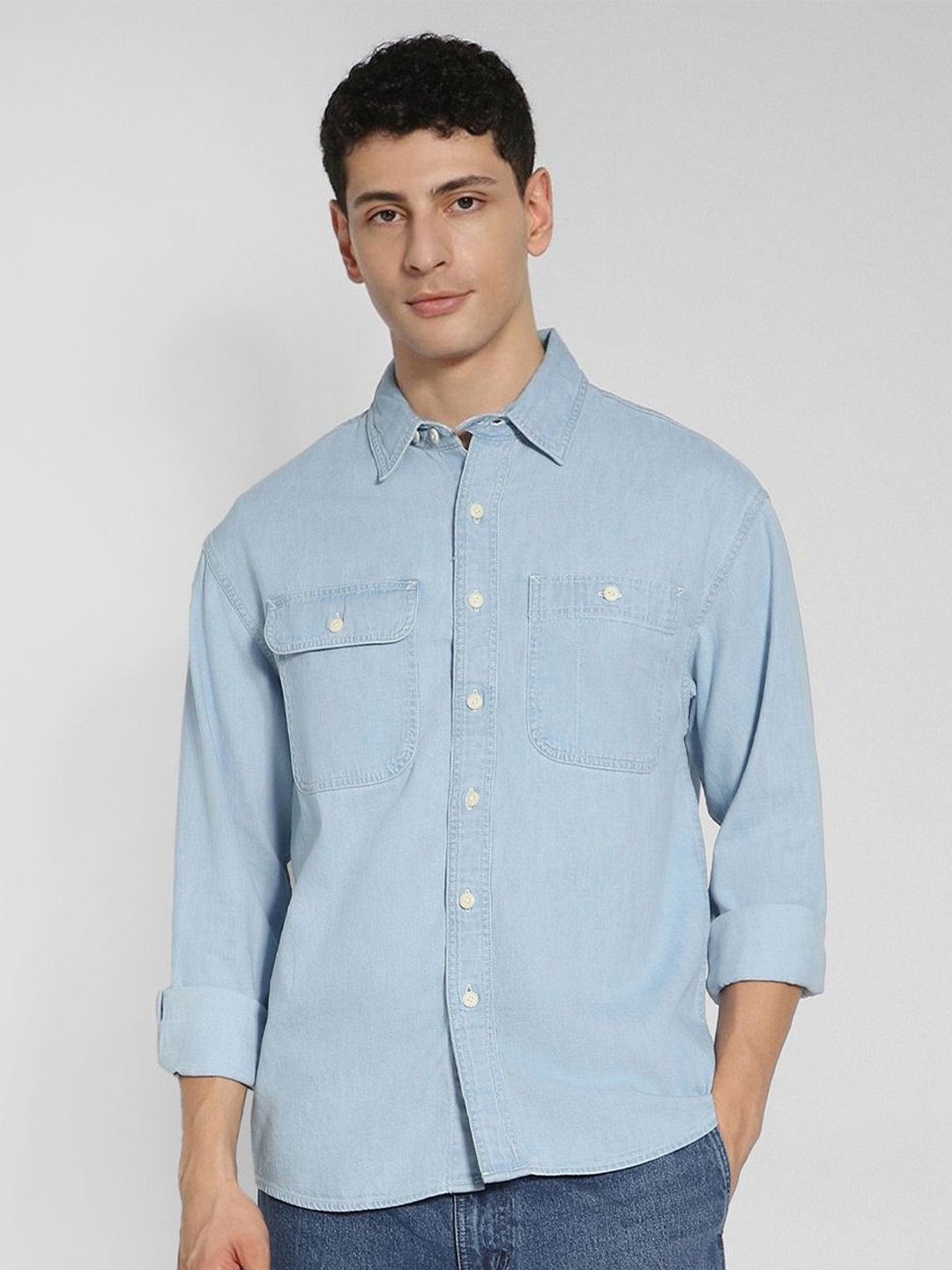 

AMERICAN EAGLE OUTFITTERS Men Spread Collar Solid Cotton Casual Shirt, Blue
