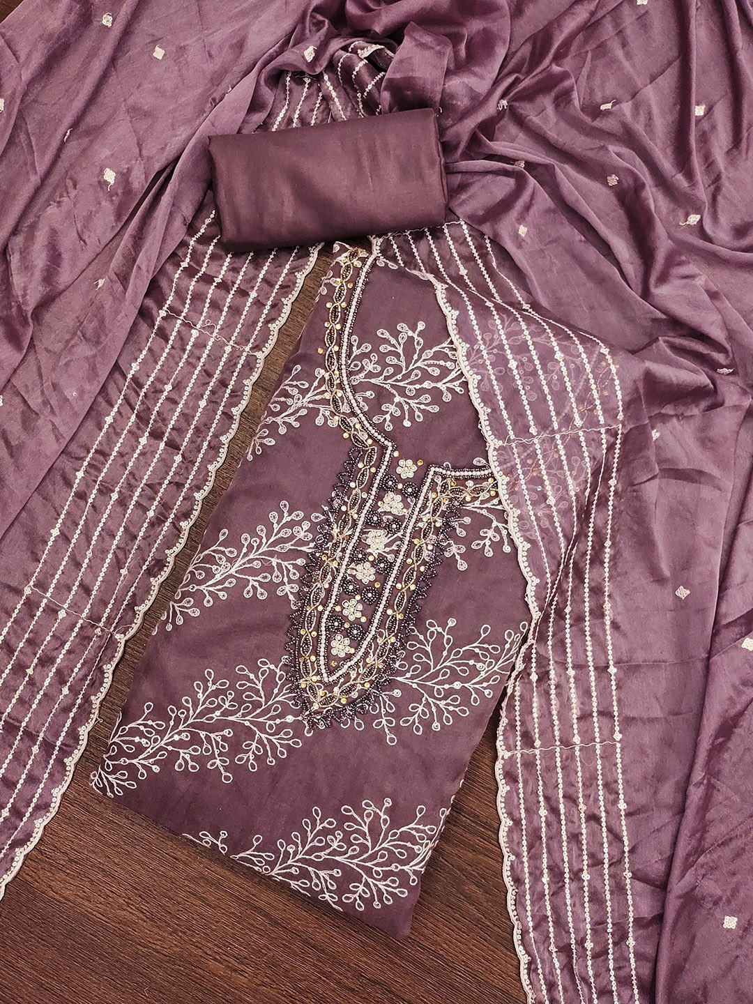 

Maroosh Embroidered Organza Unstitched Dress Material, Lavender