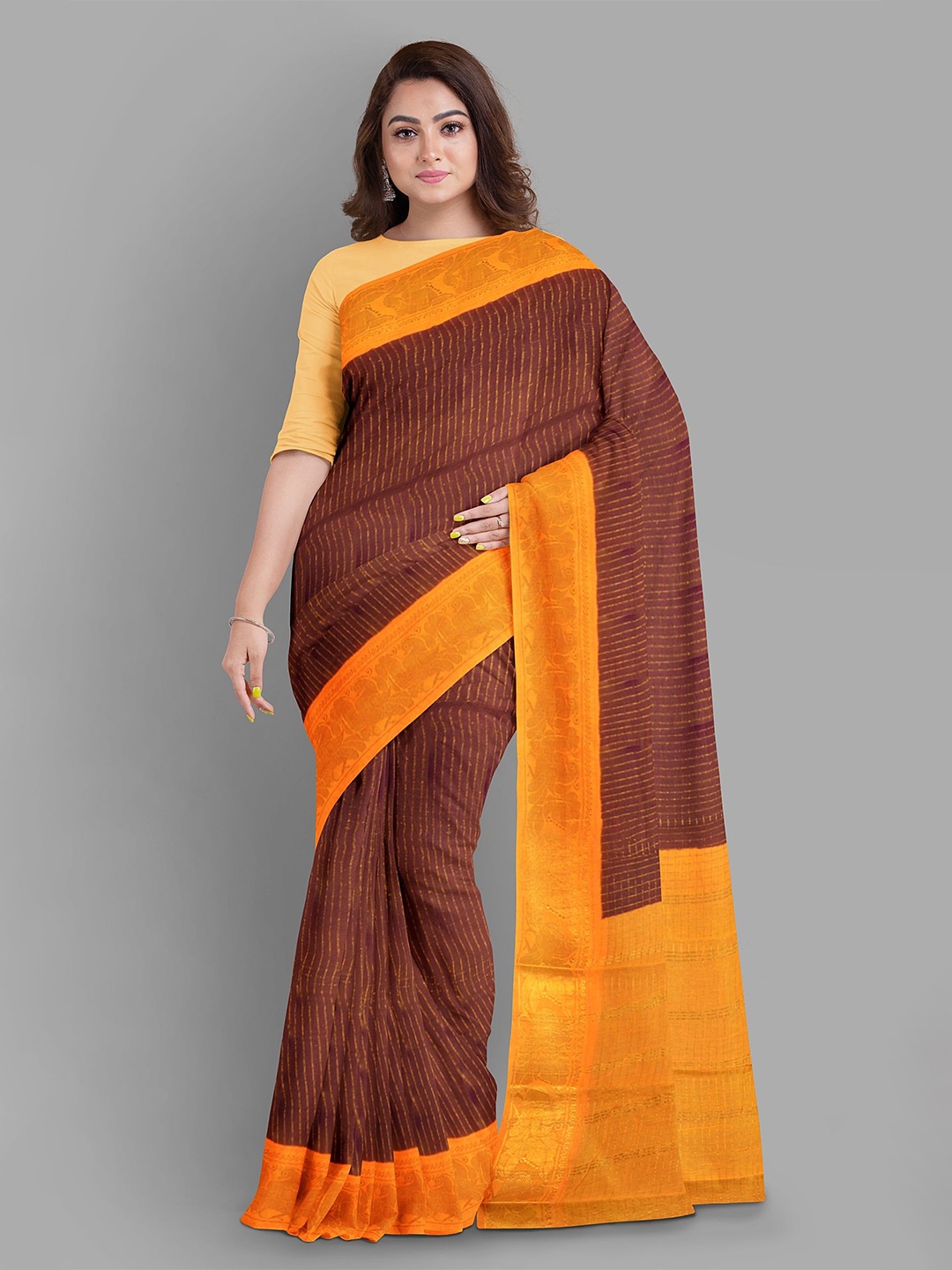 

The Chennai Silks Checked Zari Pure Cotton Sungudi Saree, Maroon