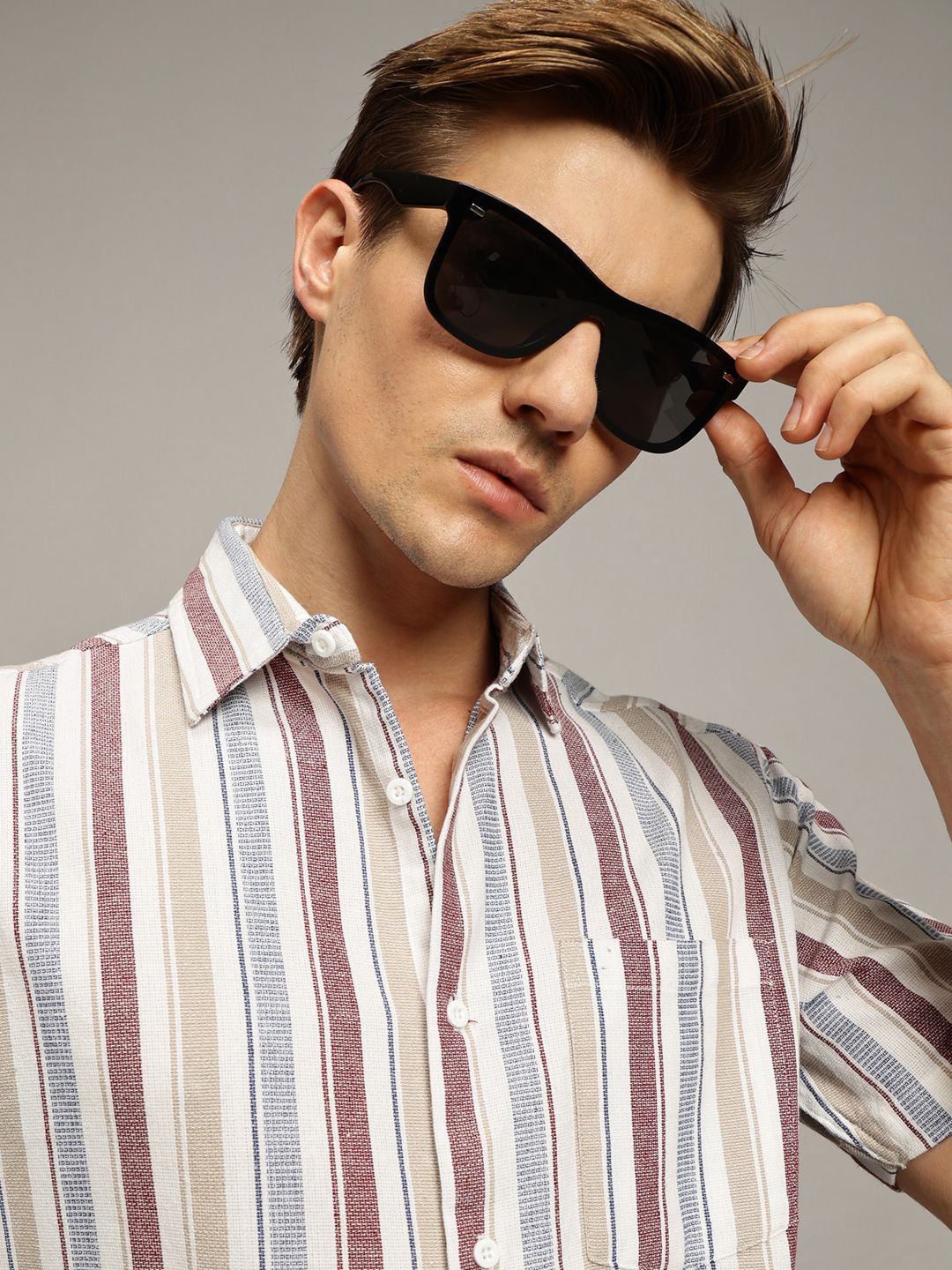 

The Roadster Lifestyle Co. Men Premium Spread Collar Vertical Striped Cotton Casual Shirt, White