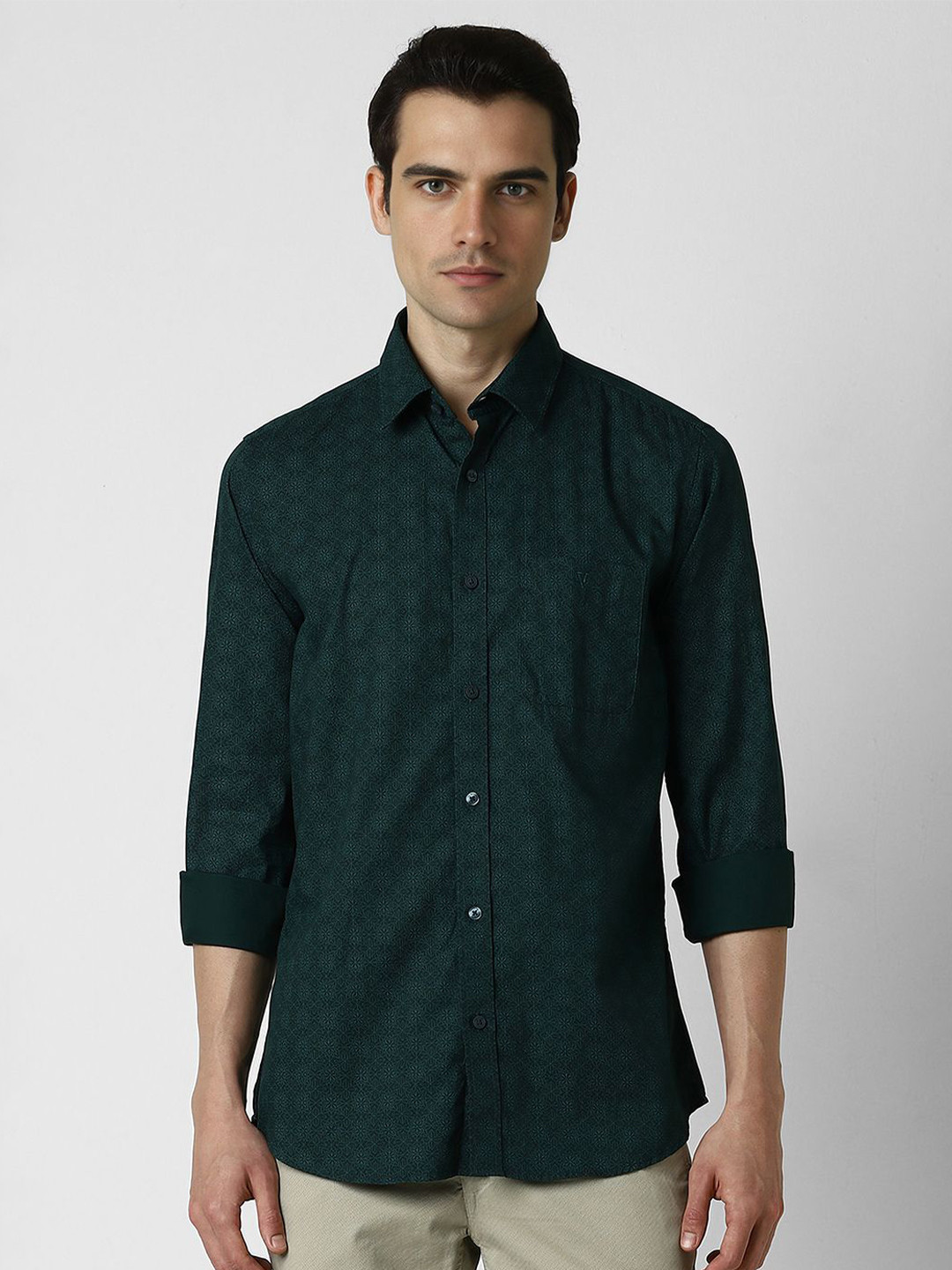 

Van Heusen Sport Men Spread Collar Floral Printed Cotton Slim Fit Casual Shirt, Green