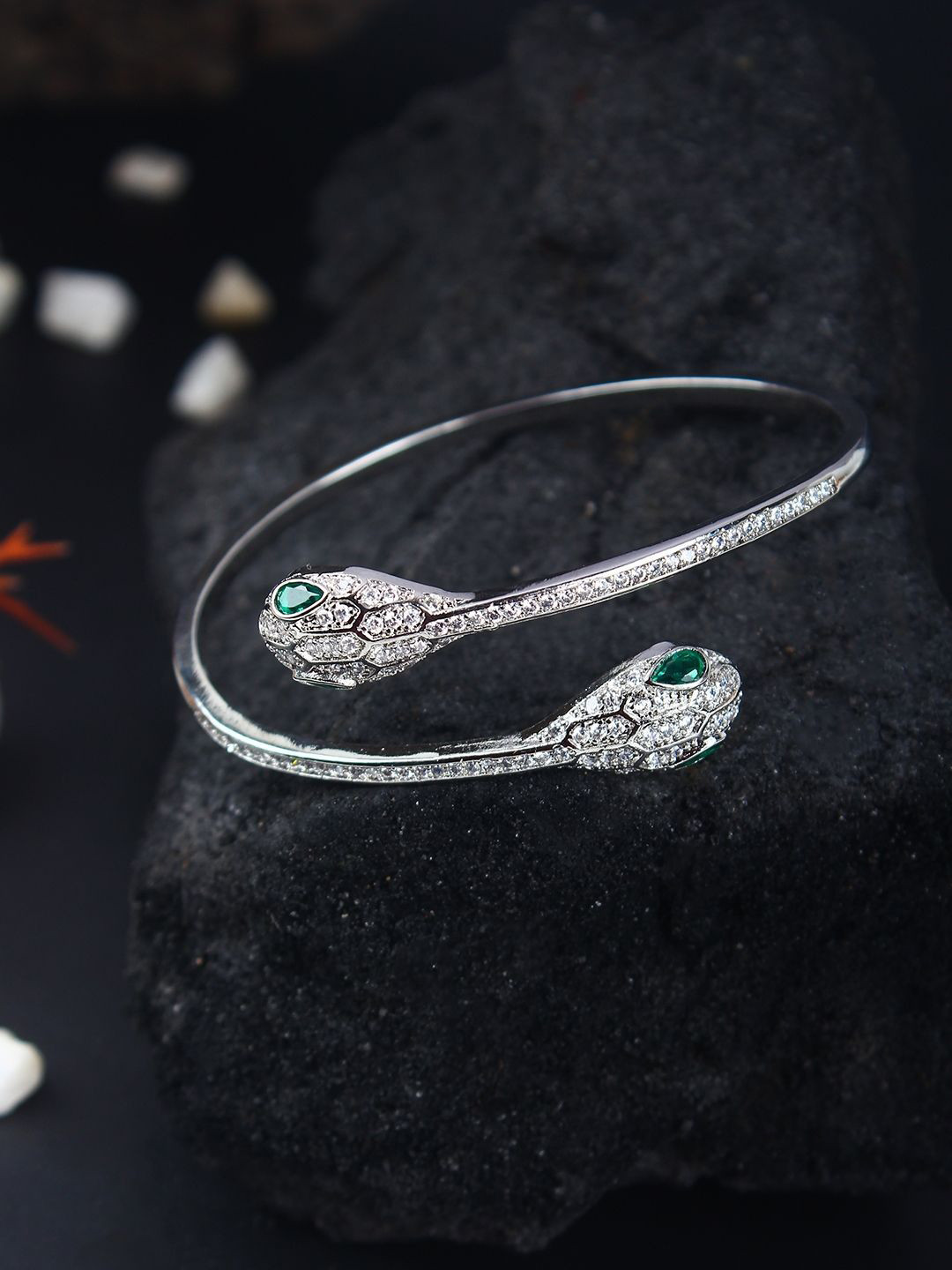 

KPOP Silver-Plated Cubic Zirconia Studded Bangle-Style Bracelet