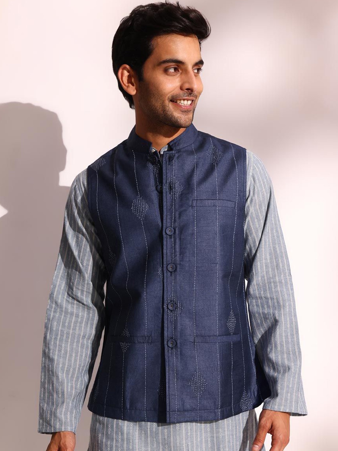 

Fabindia Men Embroidered Nehru Jackets, Blue