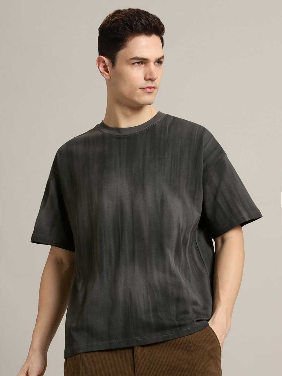 

Banana Club Men Printed T-shirt, Grey