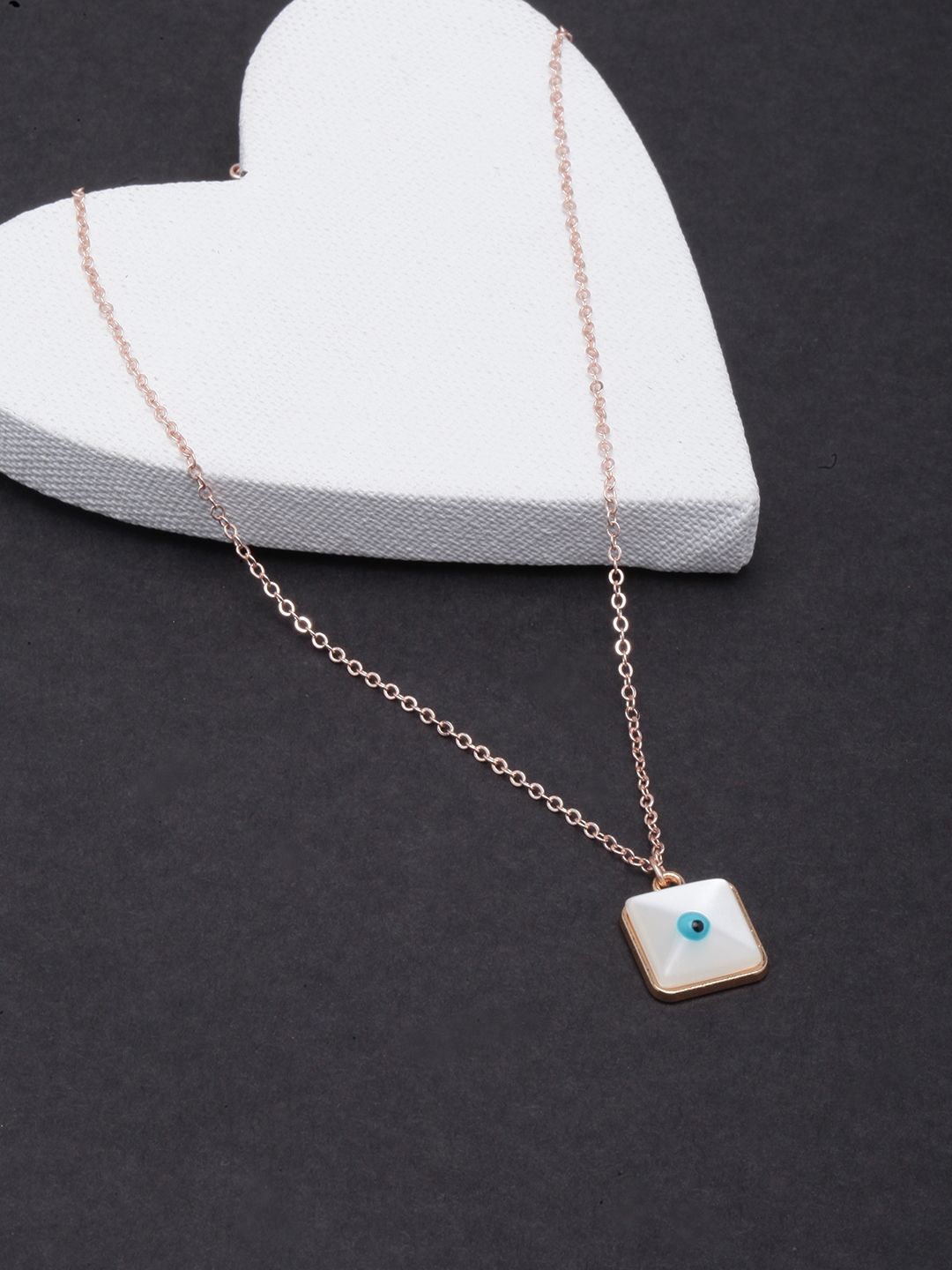 

KPOP Brass Gold-Plated Handcrafted Necklace