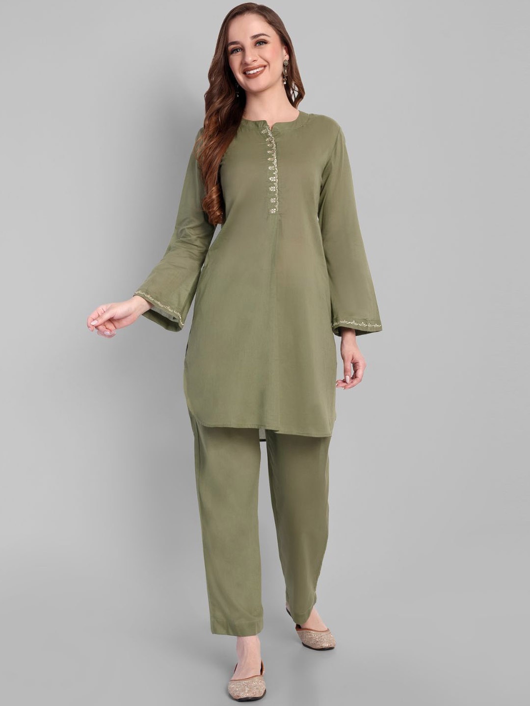 

Mera Rang Women Regular Pure Cotton Kurta with Palazzos, Green