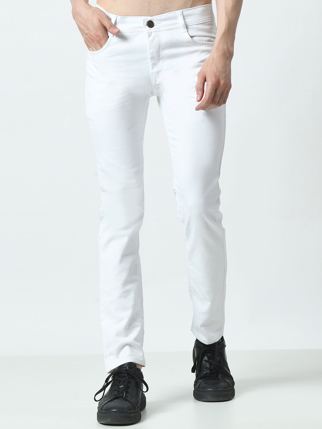 

LINARIA Men Classic Slim Fit Low Distress Jeans, White