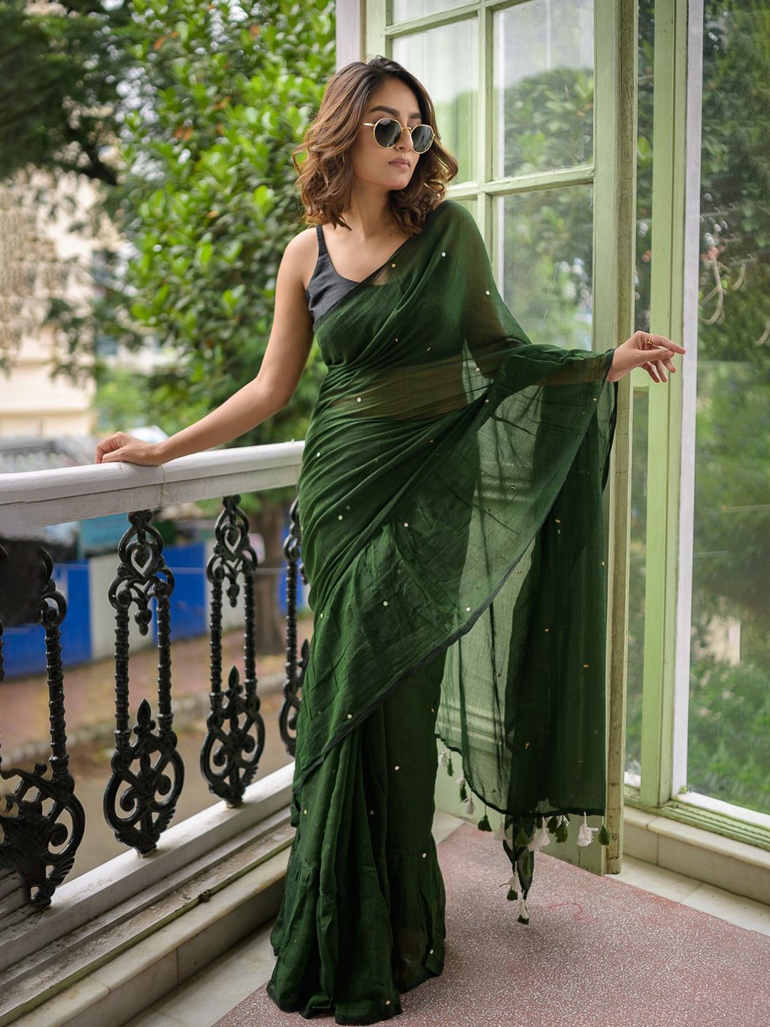 

RODDUR Embellished Sequinned Pure Cotton Saree, Green