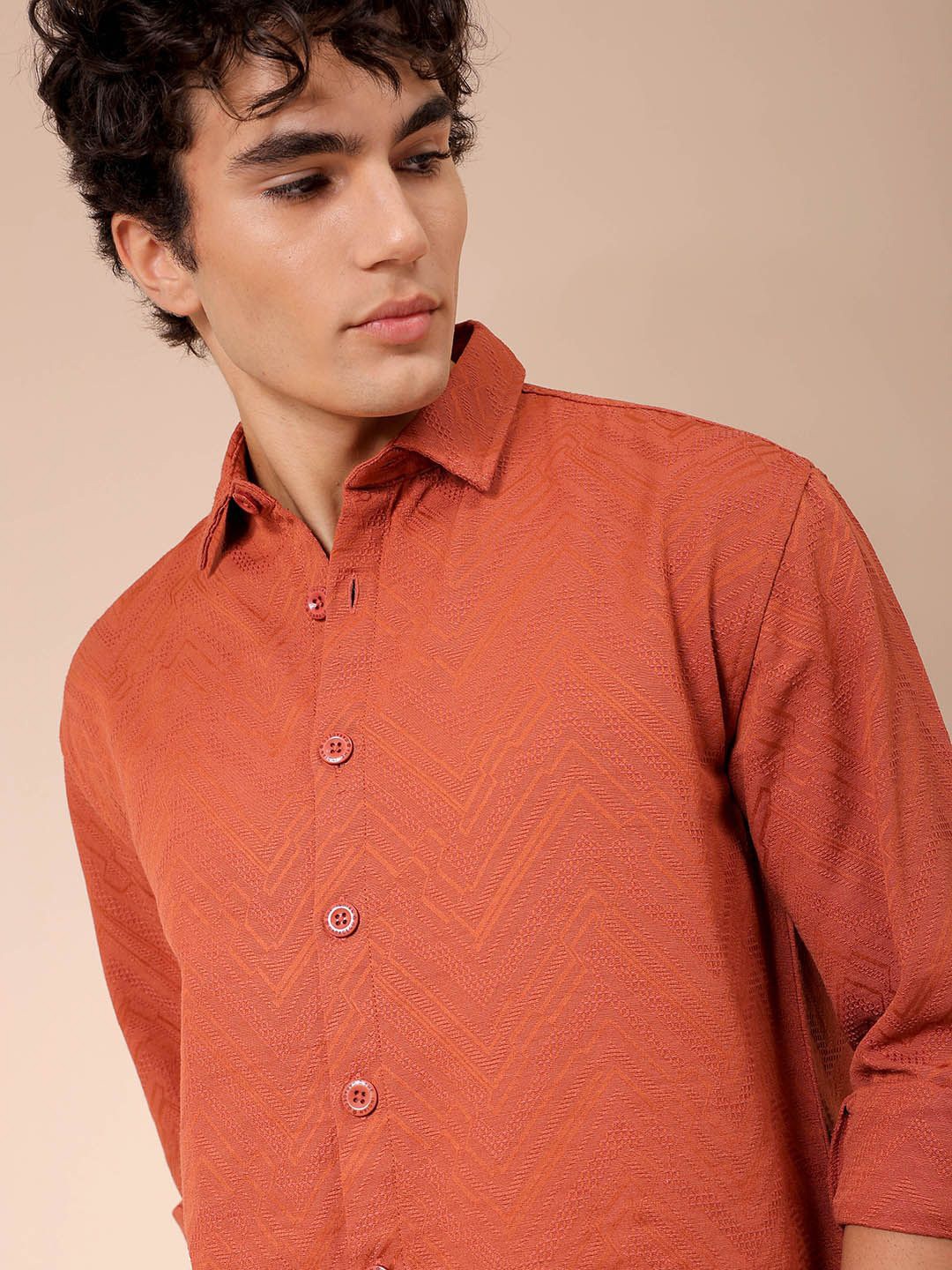 

The Indian Garage Co Men Relaxed Fit Dobby Textured Resortwear Shirt, Rust