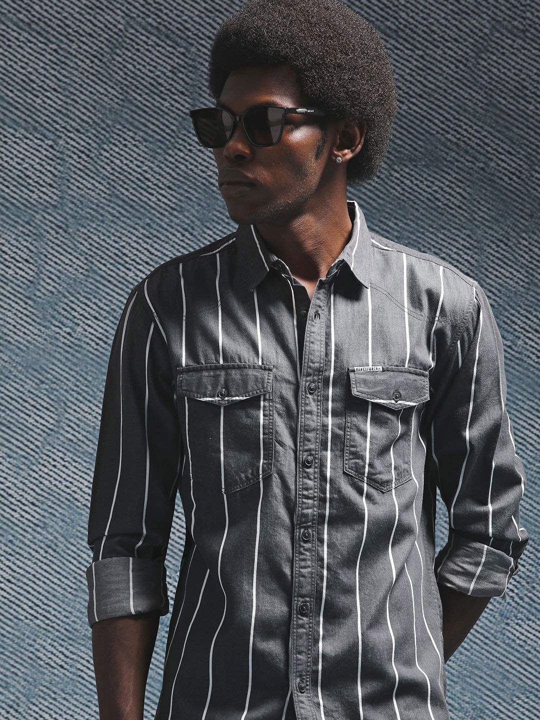 

Henceforth Men Spread Collar Multi Striped Cotton Casual Shirt, Grey
