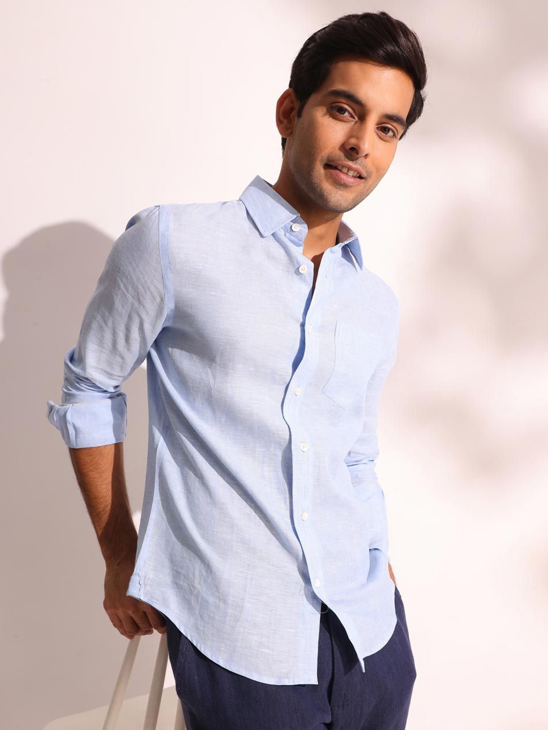 

Fabindia Men Spread Collar Solid Linen Relaxed Fit Party Shirt, Blue