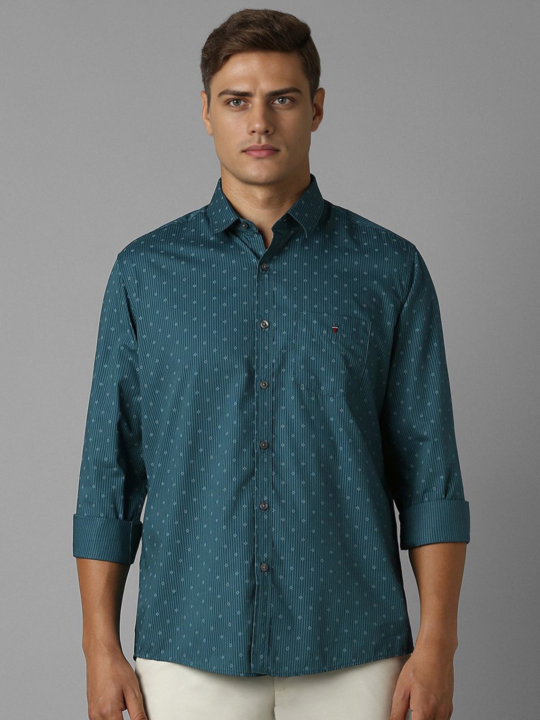 

Louis Philippe Sport Men Spread Collar Micro Ditsy Printed Cotton Slim Fit Casual Shirt, Teal