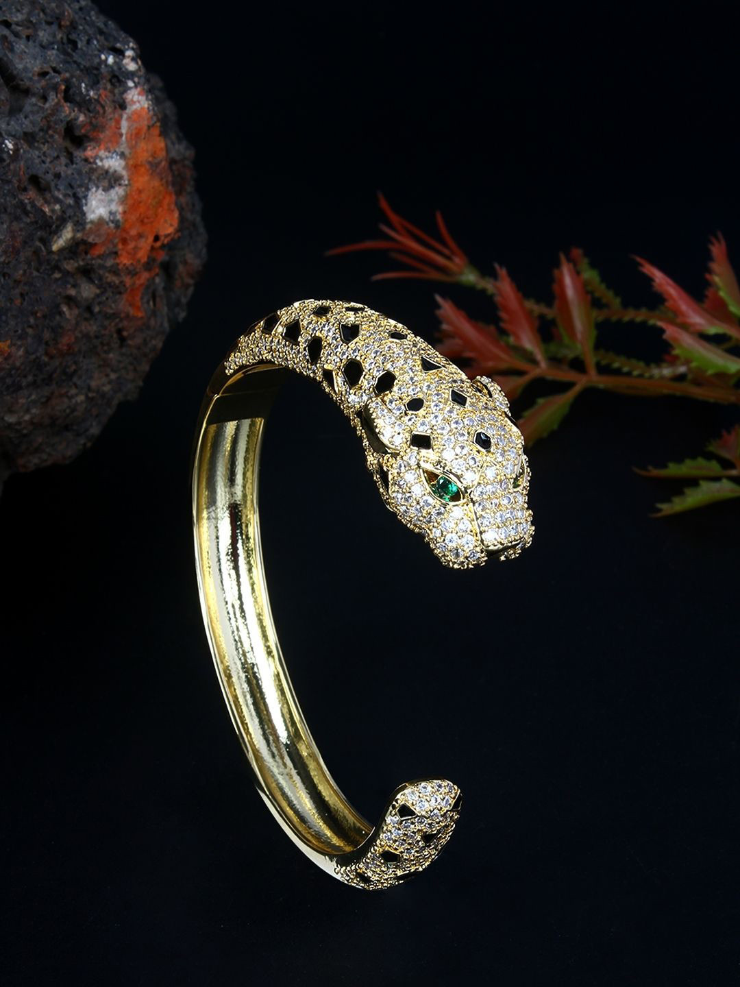 

KPOP Gold-Plated Cubic Zirconia Studded Bangle-Style Bracelet