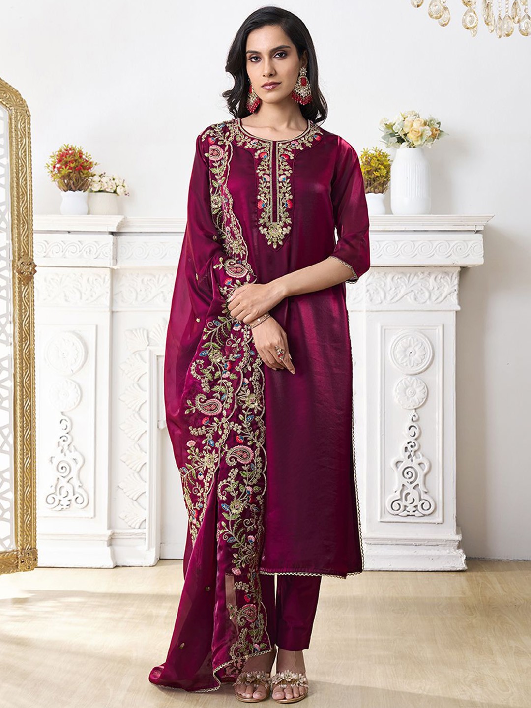 

Inddus Women Floral Yoke Design Regular Thread Work Kurta with Trousers & With Dupatta, Maroon