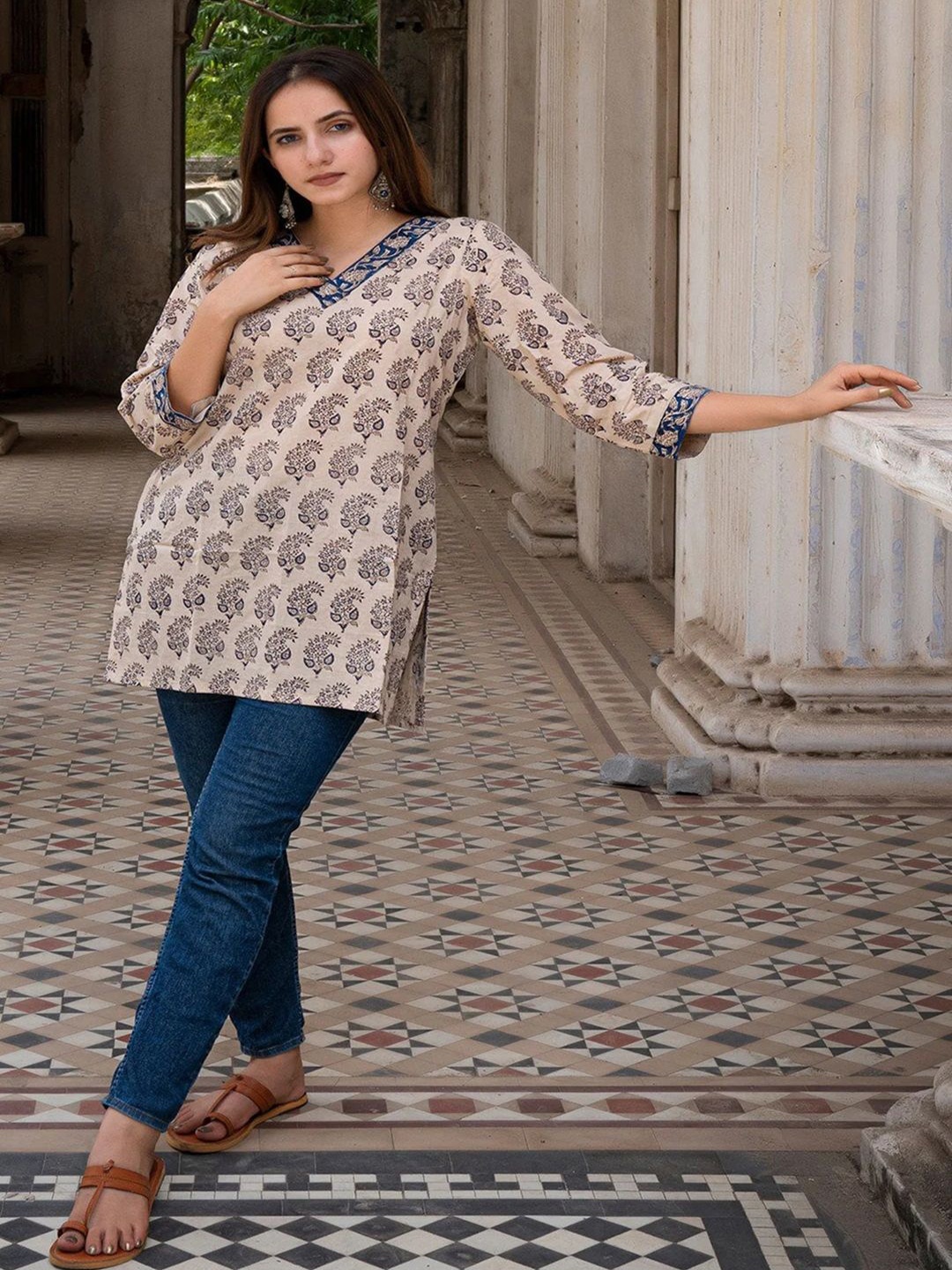 

MATTLOOK Women V-Neck Ethinic Motif Printed Causal Top, Beige