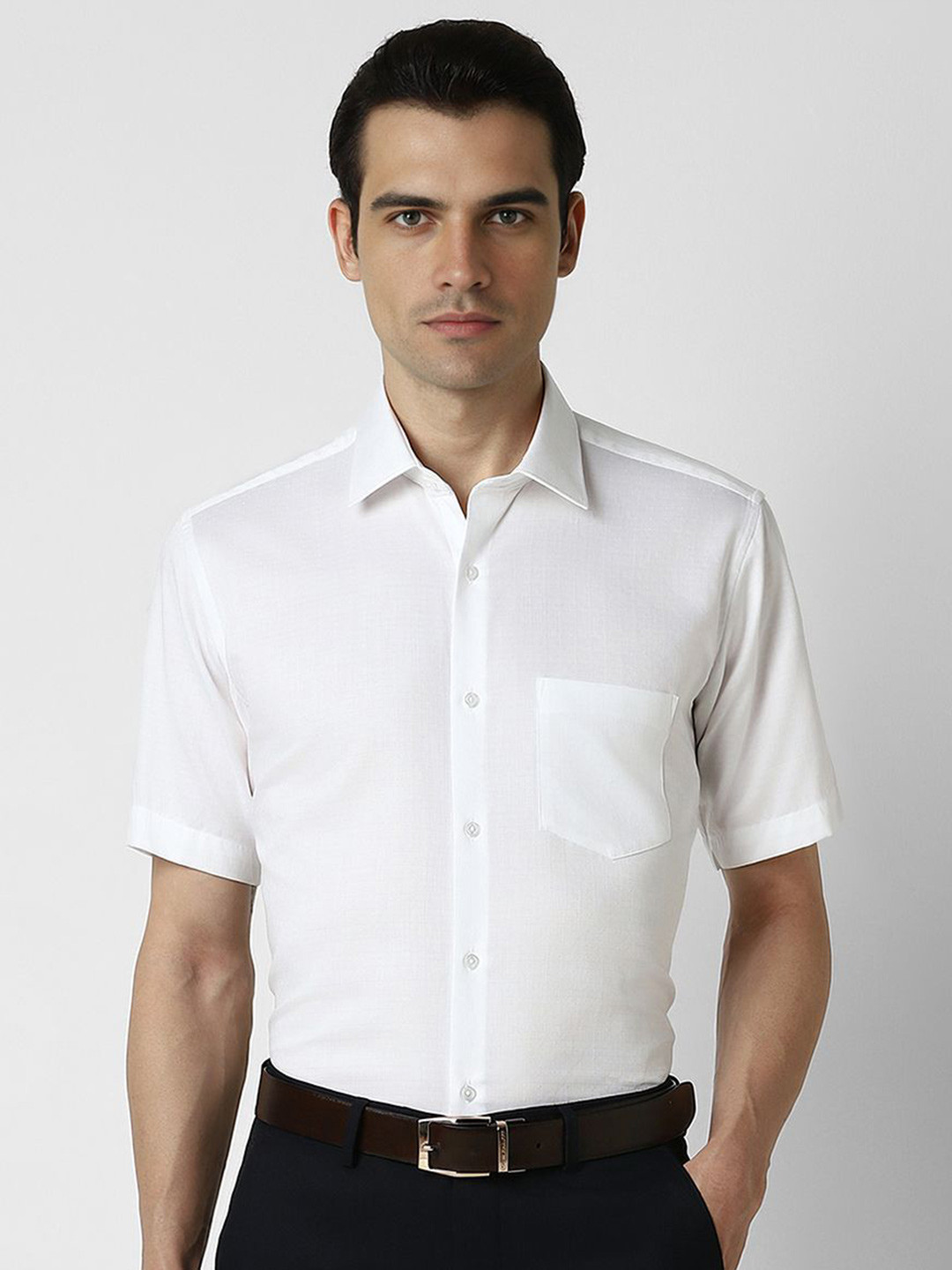 

Van Heusen Men Cutaway Collar Solid Cotton Formal Shirt, White