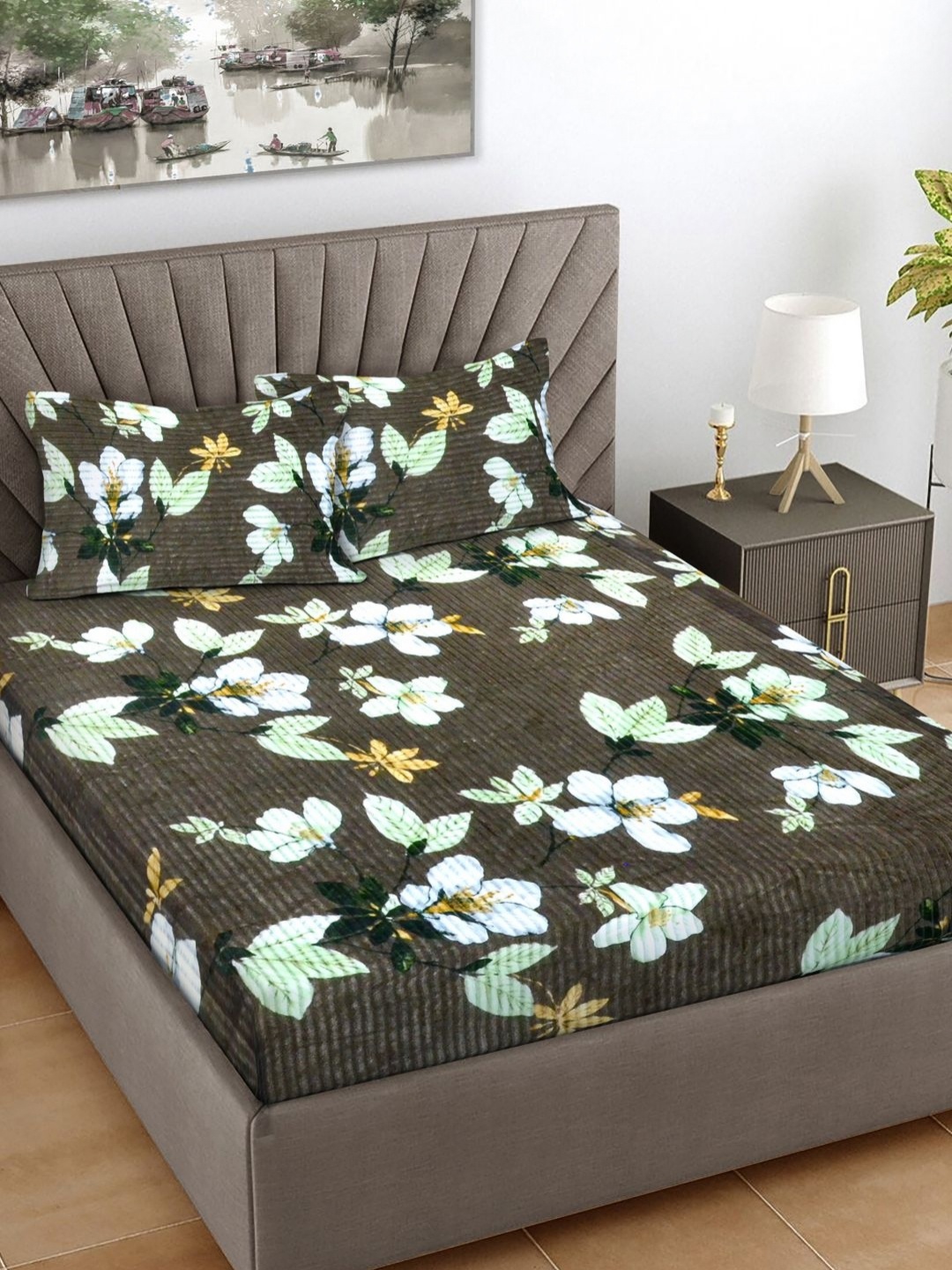 

FABINALIV Taupe & White Floral 300 TC King Bedsheet with 2 Pillow Covers