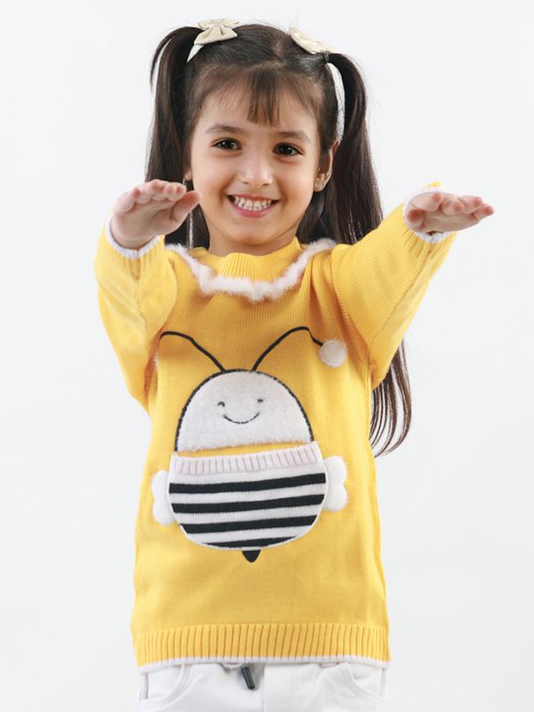 

KNITCO Girls Humour and Comic Pullover with Applique Detail, Yellow